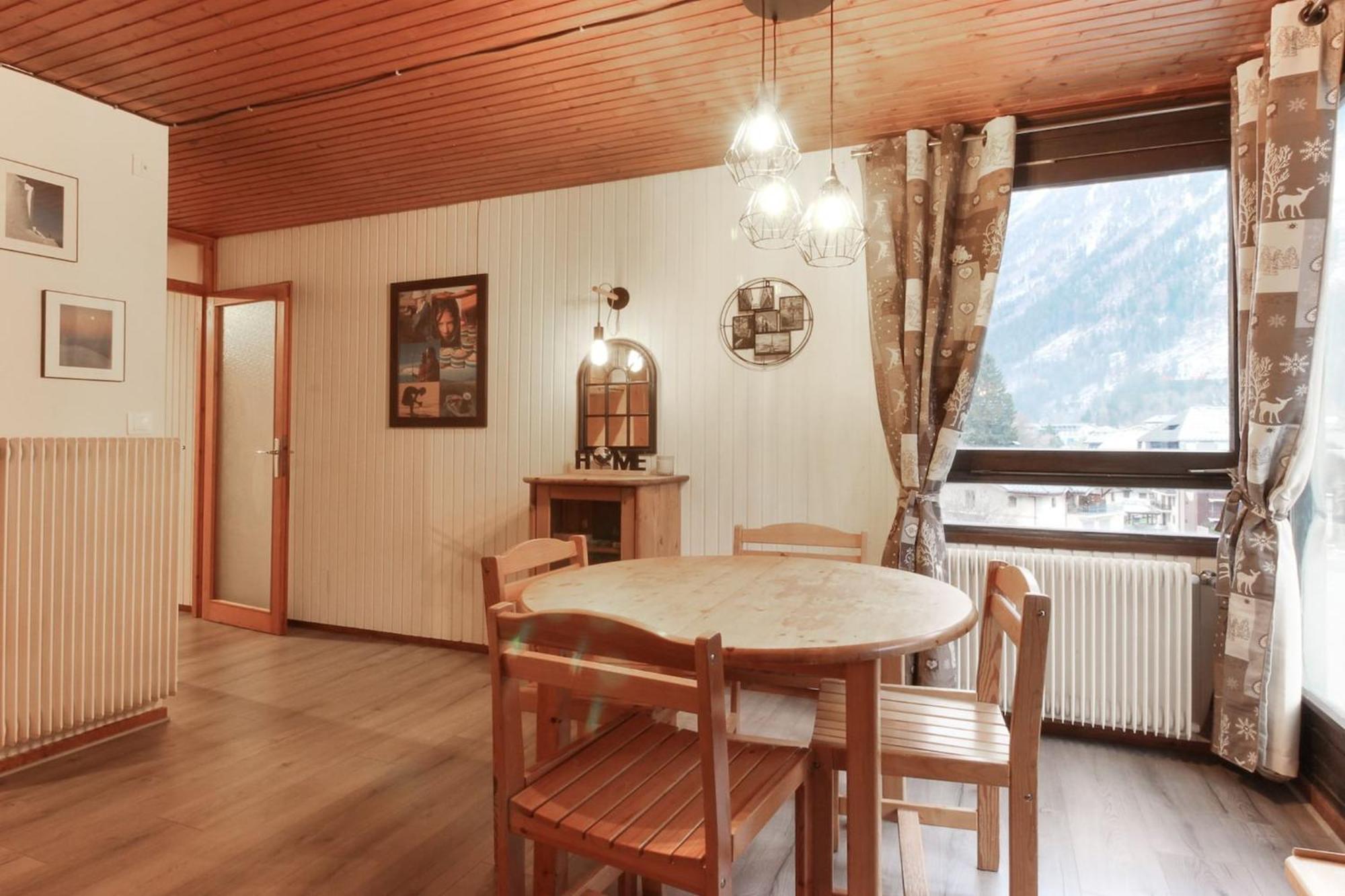 Apartment L'aiguille - Center Of - View Mont-blanc