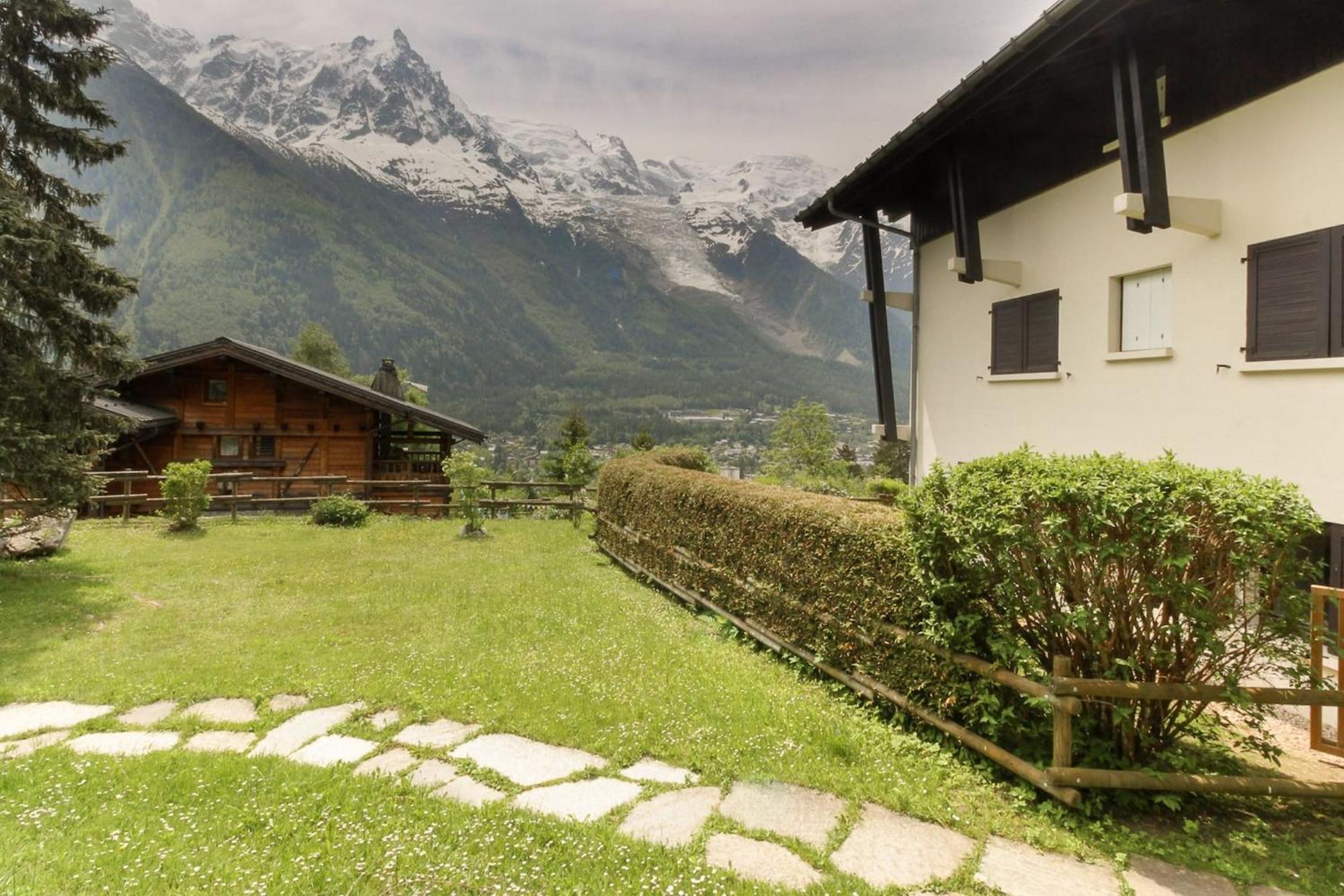 Le Cretet 2 - Views Of The Mont-blanc