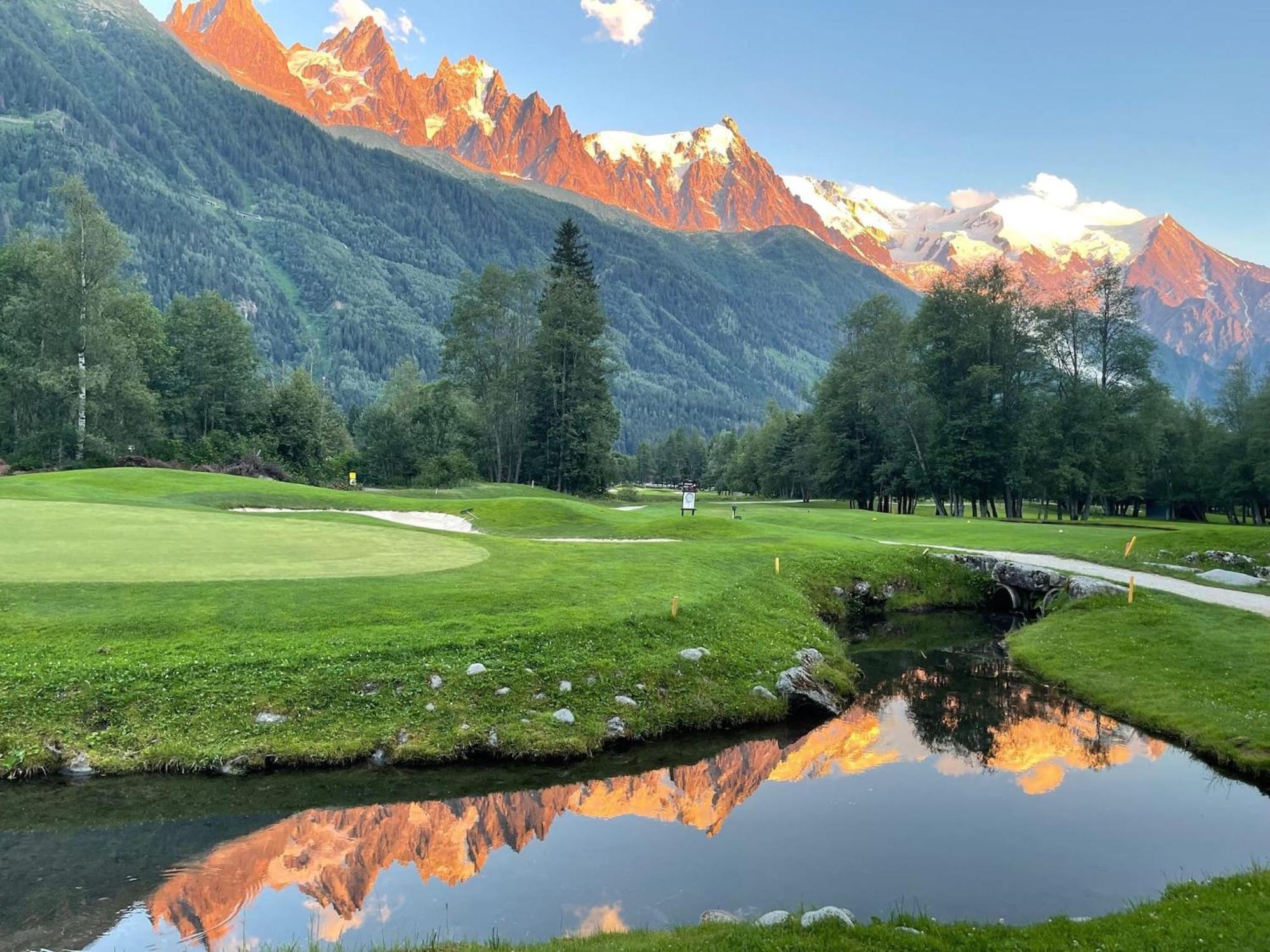 Clos Des Vorgeats - Duplex Beside Golf Course - Patio - Utmb *