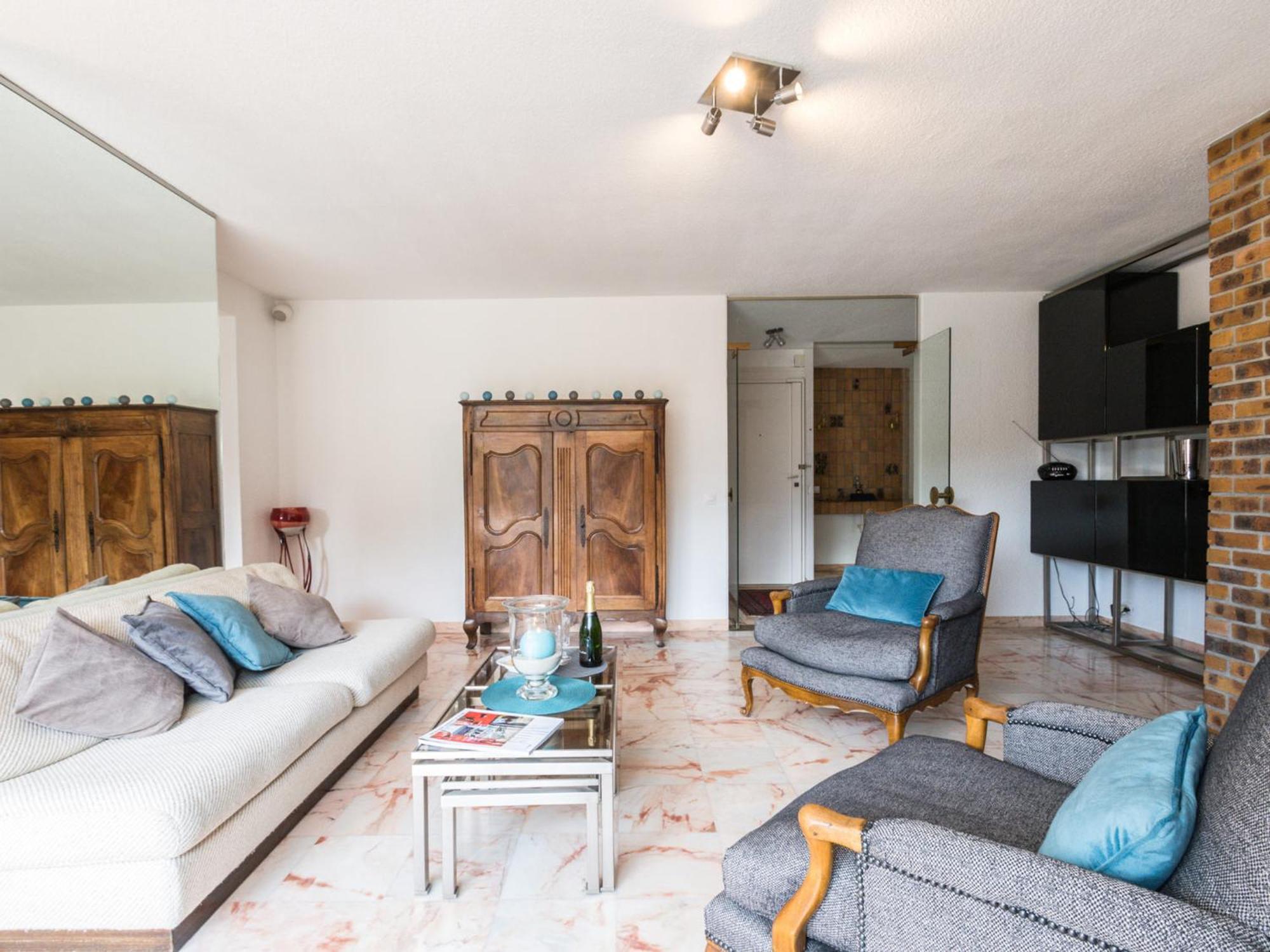 Grand Avec Terrasse Face Au Mont-blanc, Parking Et Wifi - Fr-1-343-173 Apartment