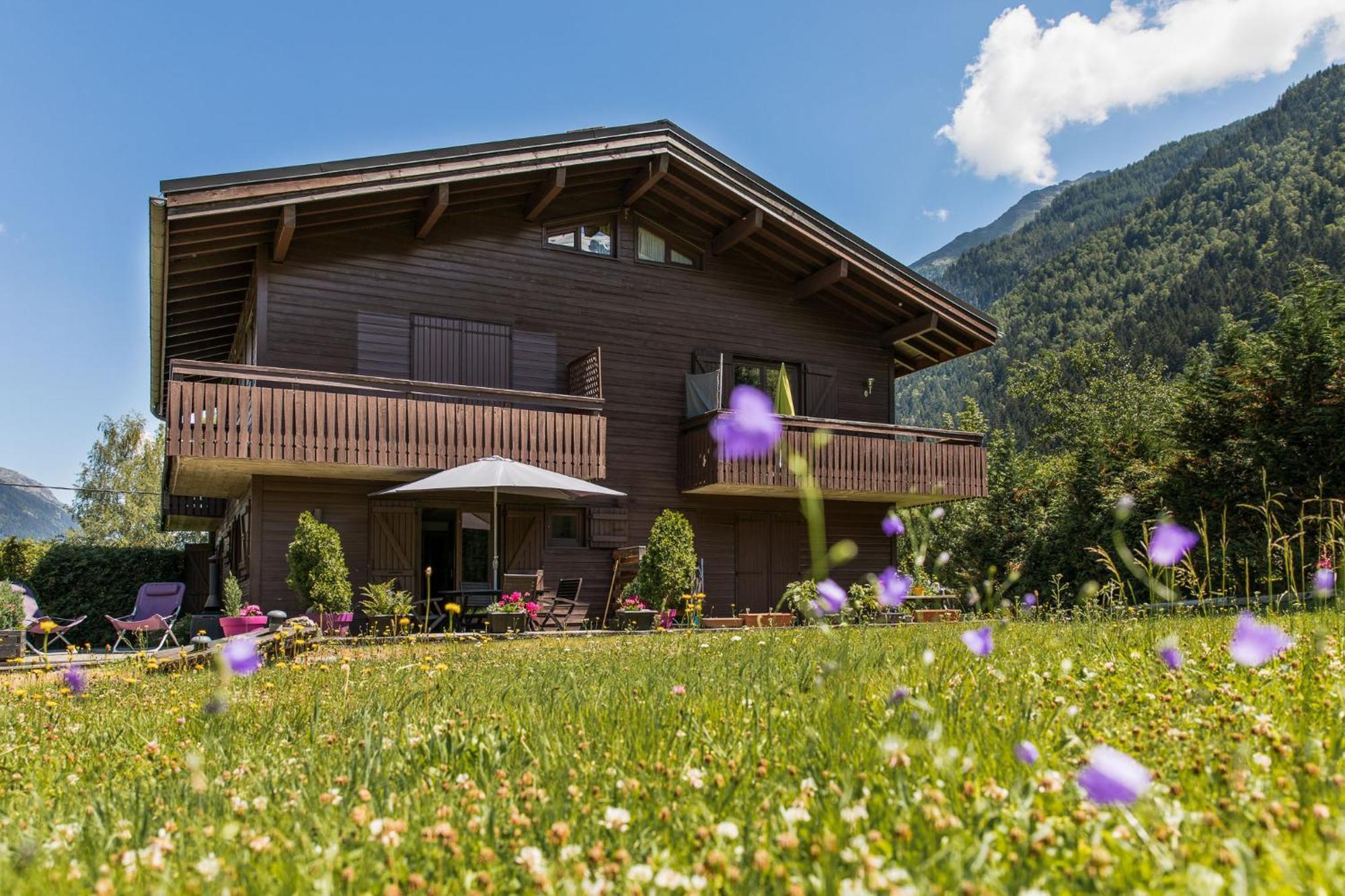 Cry - Alpes Travel -