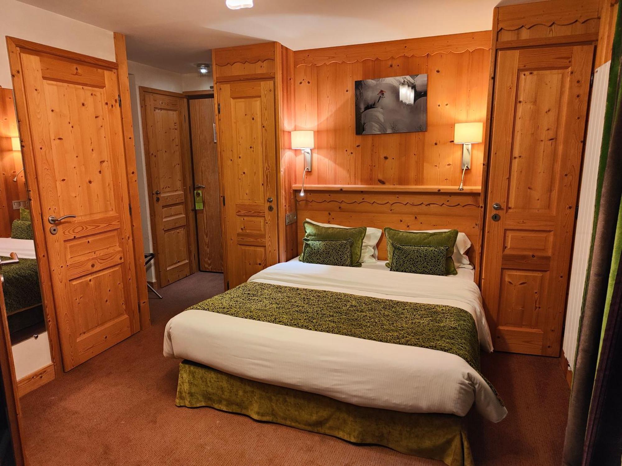 Hotel Aiguille Du Midi - & Restaurant Chamonix