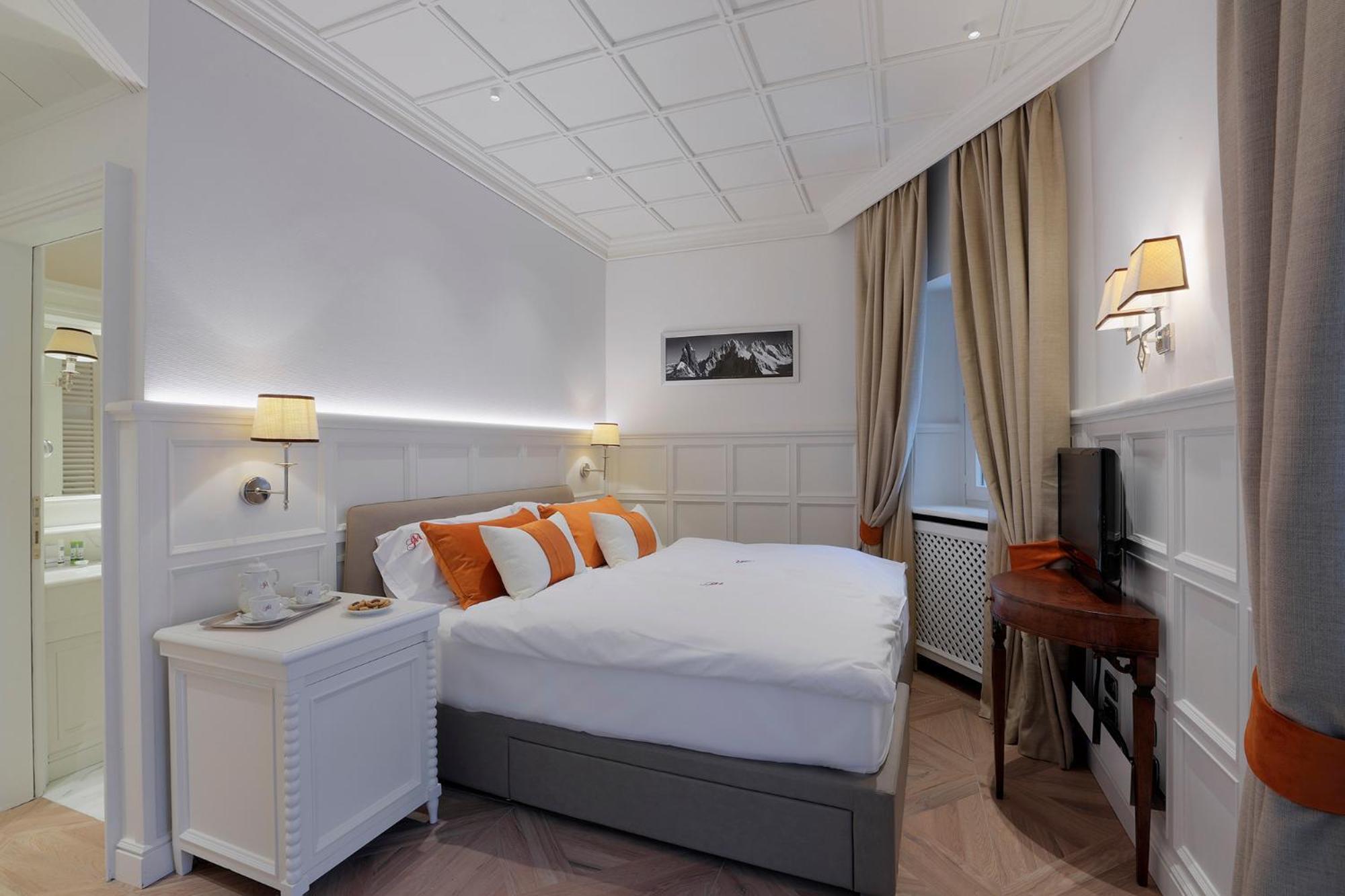 Hotel Grand Des Alpes 5*
