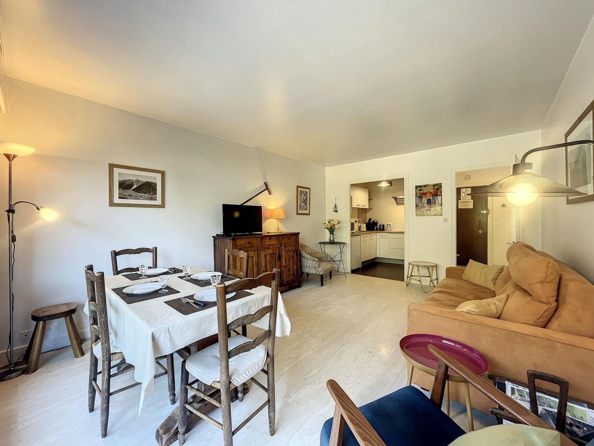 Apartment T2 45m² 2/4 Pesonnes Centre - Fr-1-507-27 *