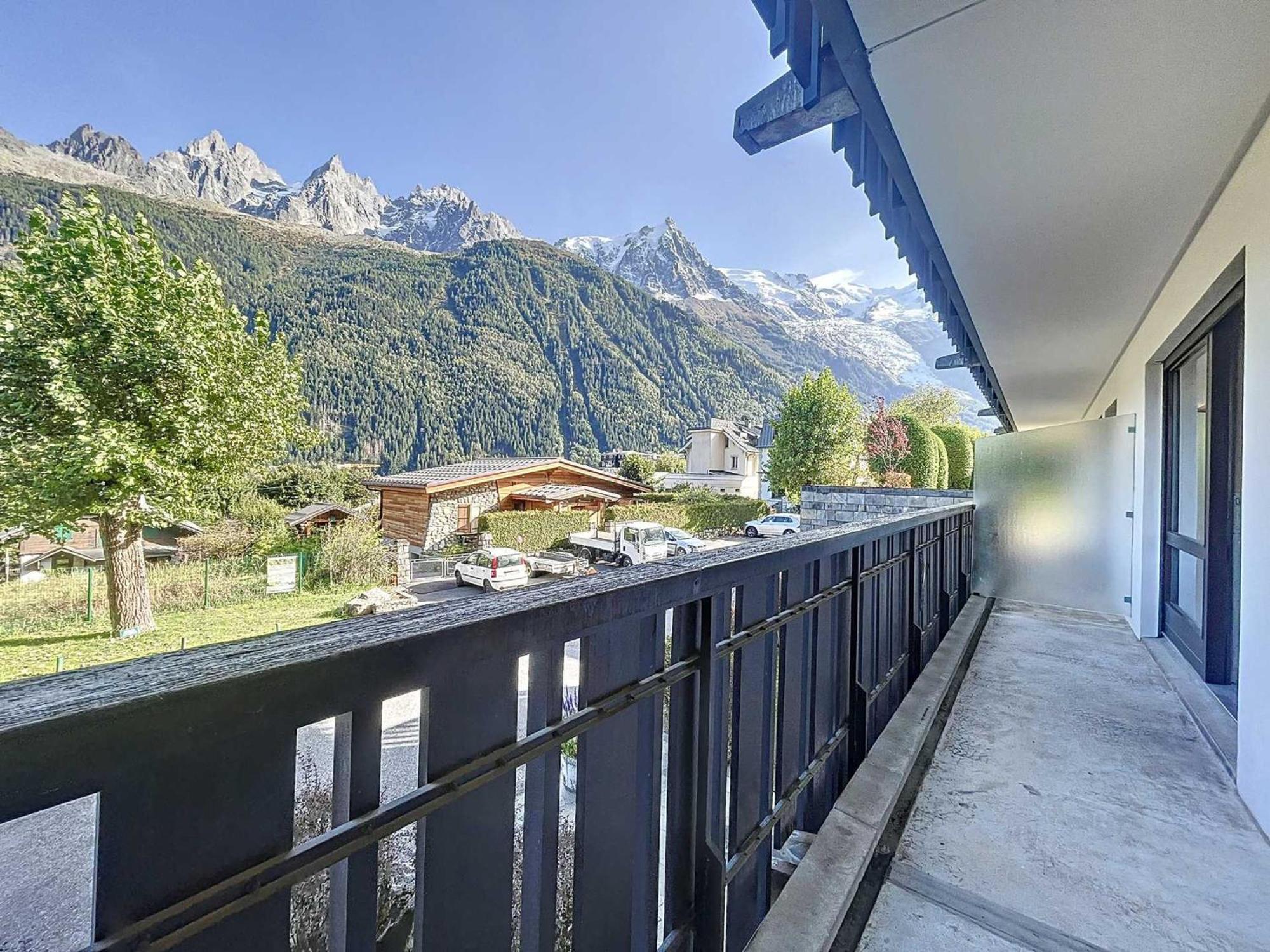 Apartment T2 45m² 2/4 Pesonnes Centre - Fr-1-507-27 *