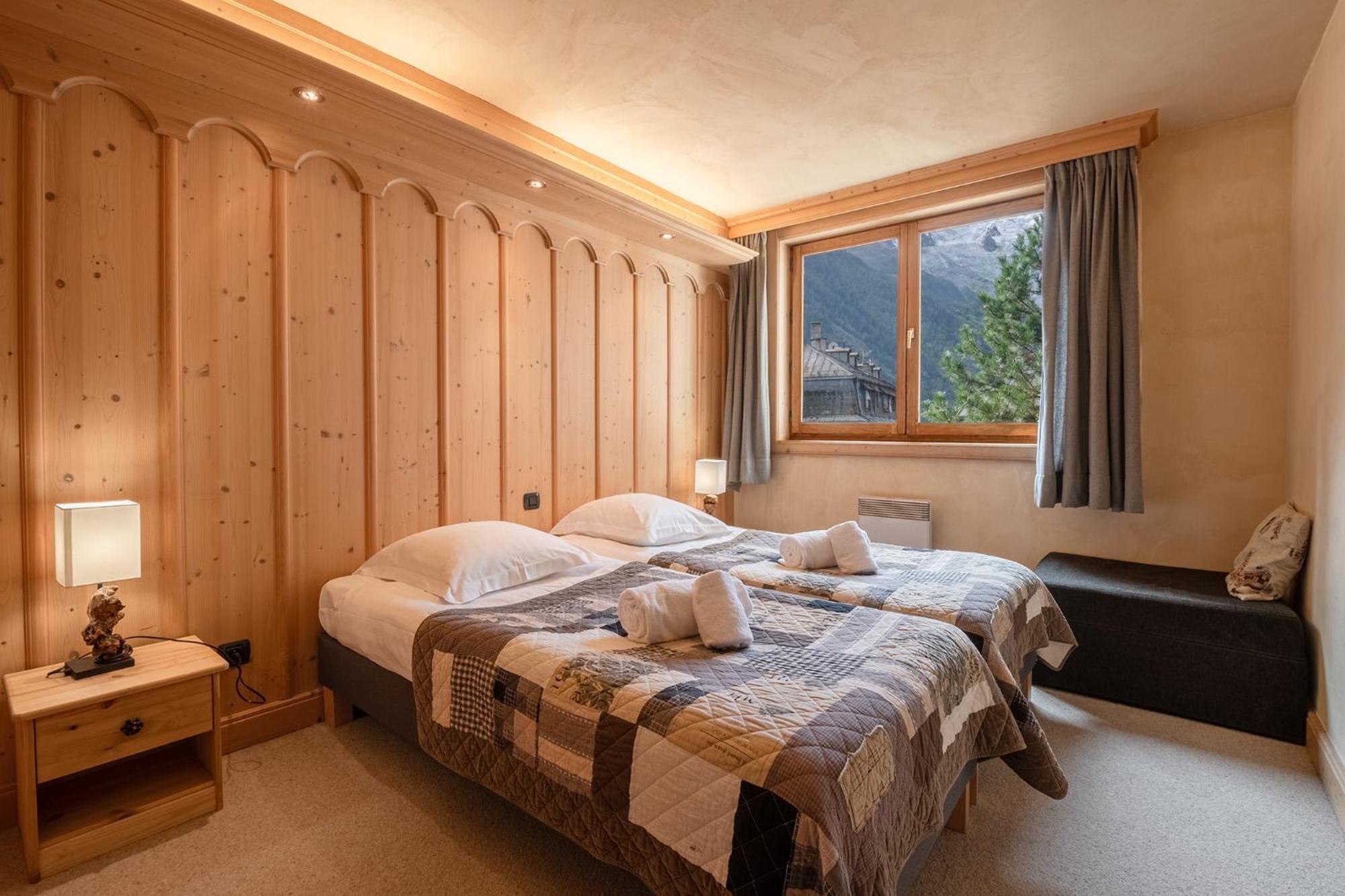 Du Savoy Apartment *