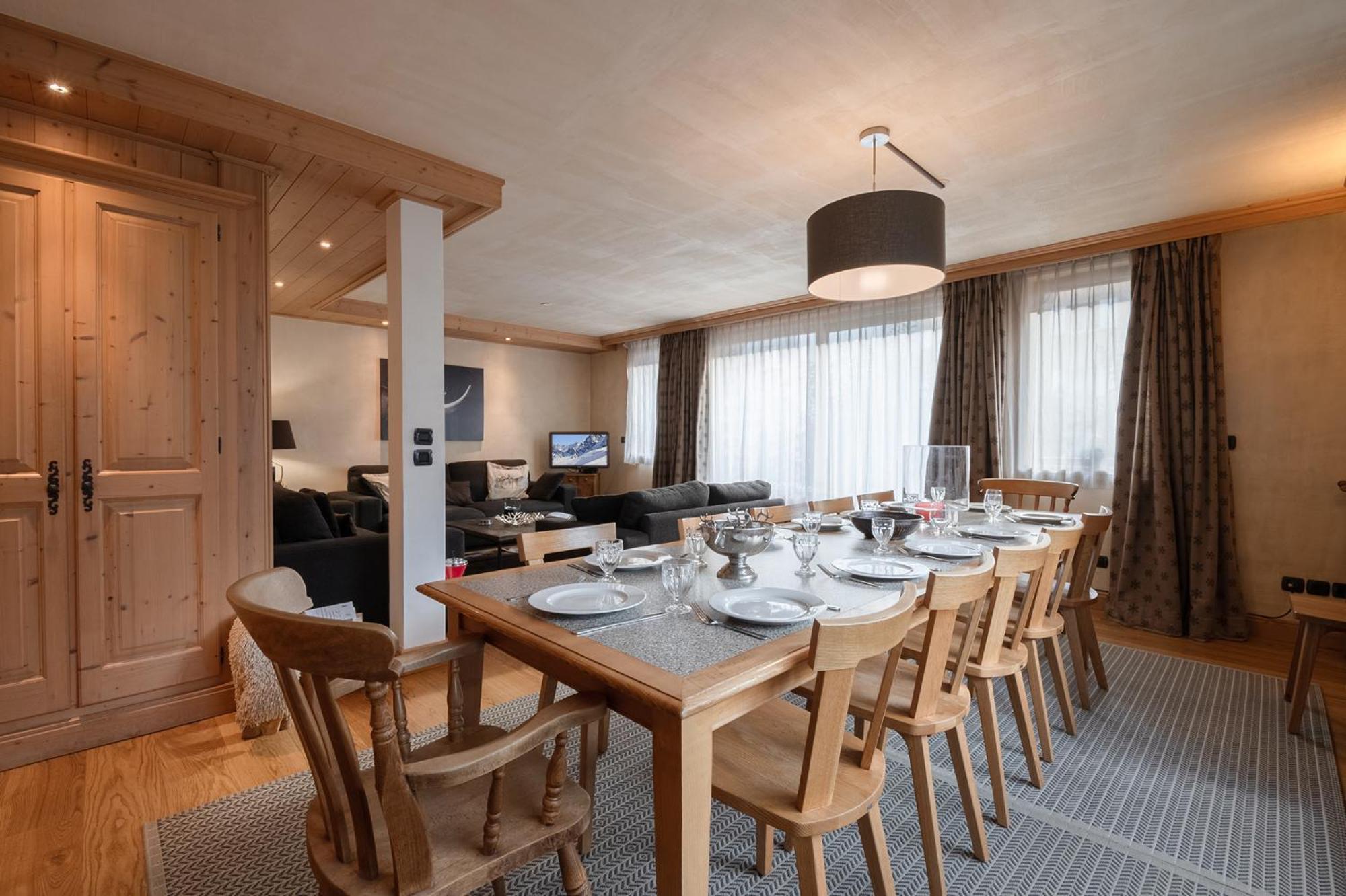 Du Savoy Apartment