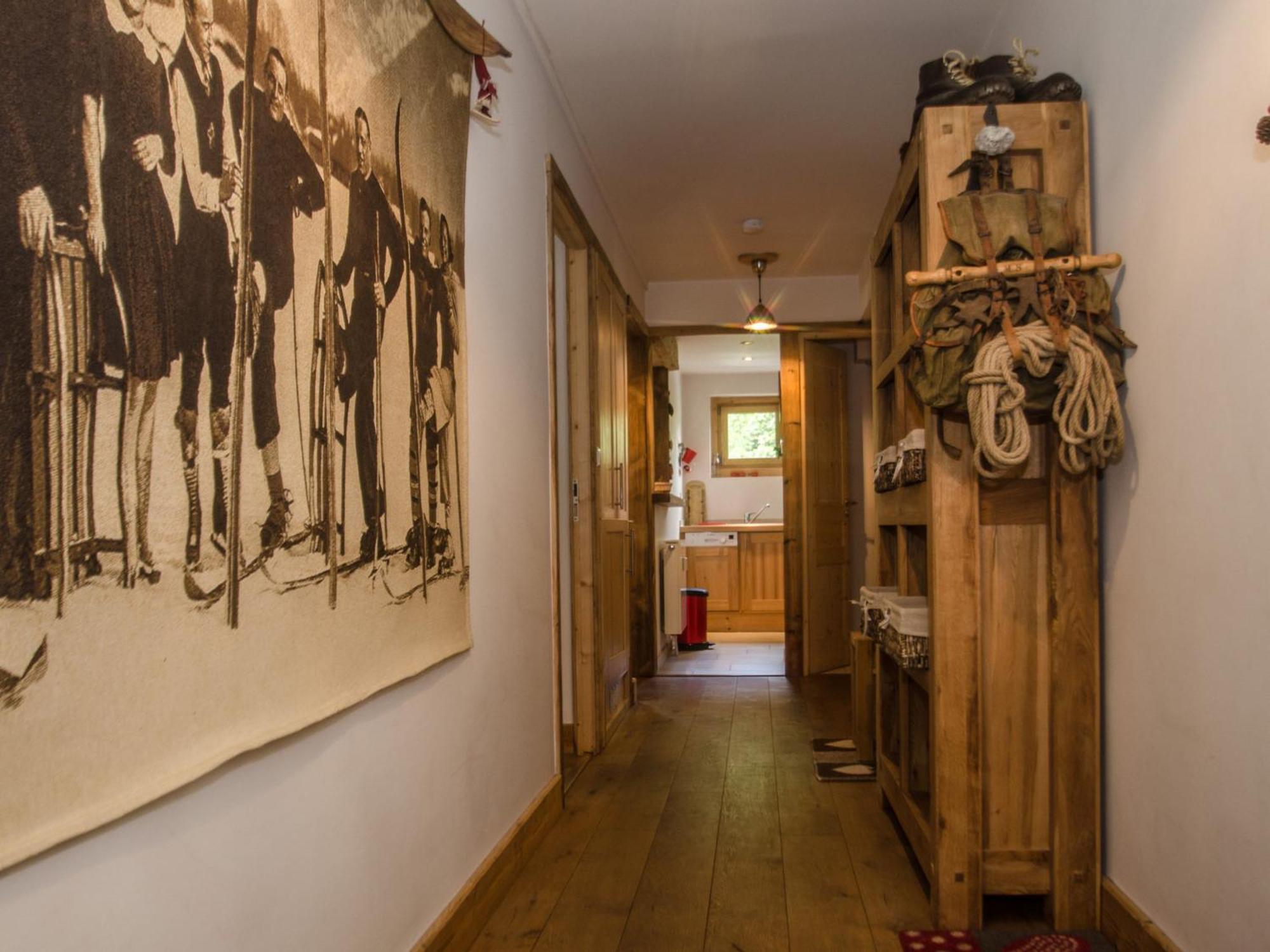 Superbe 3 Etoiles A Chamonix, 2 Chambres, Balcon, Cheminee Deco, Parking Et Wi-fi - Fr-1-343-197