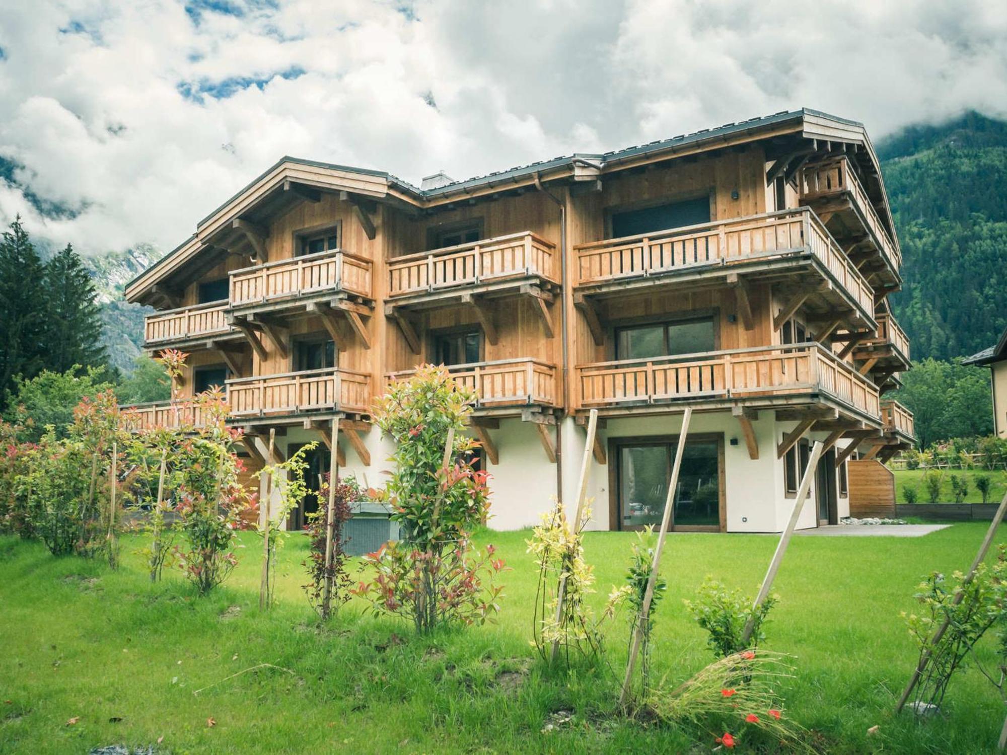 Bel 4* Avec Jardin Prive, A 350m De La Flegere, Wifi, Parking - Fr-1-343-213 Apartment