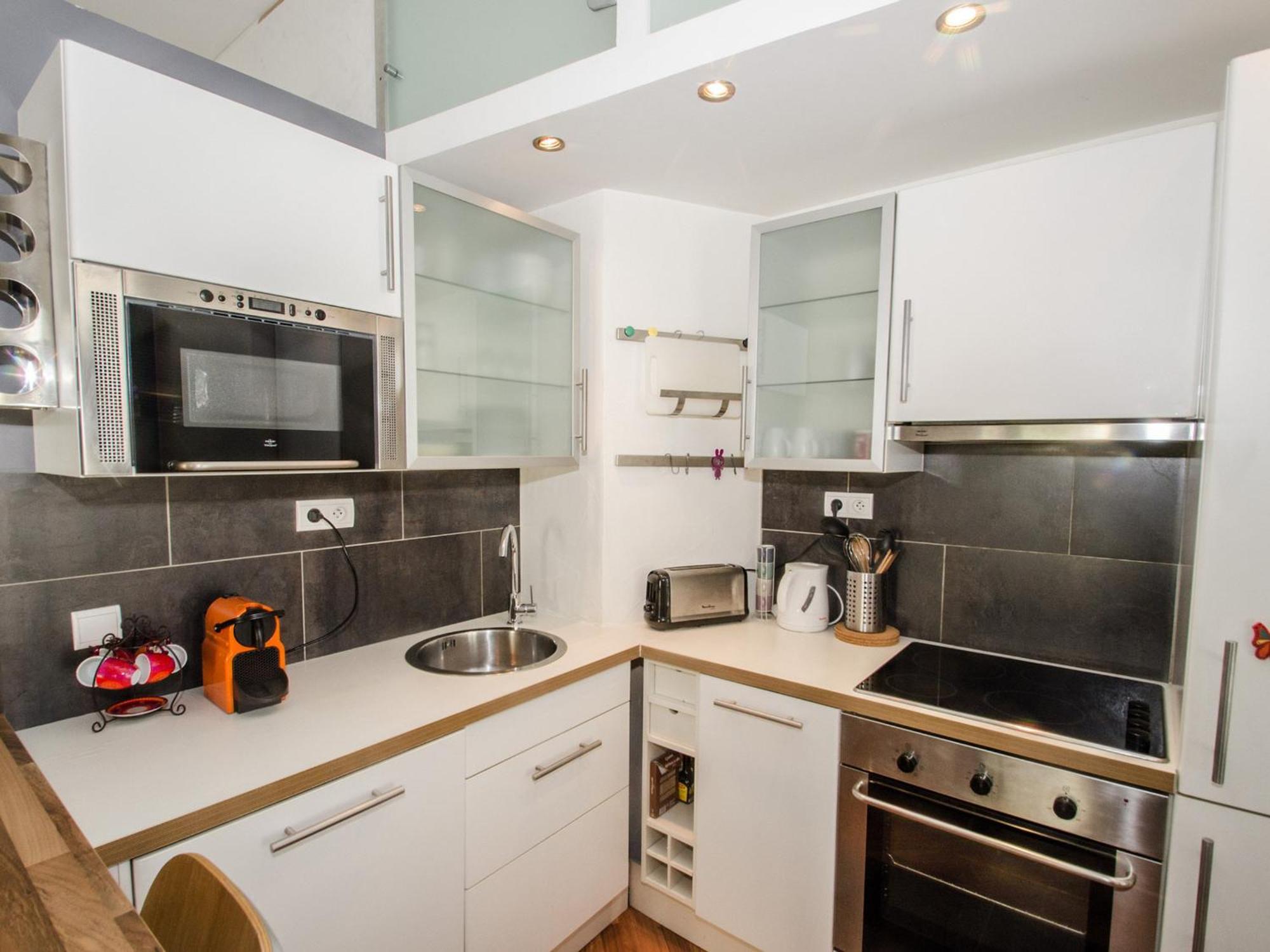 Bel A Avec Balcon Et Wifi - Fr-1-343-165 *