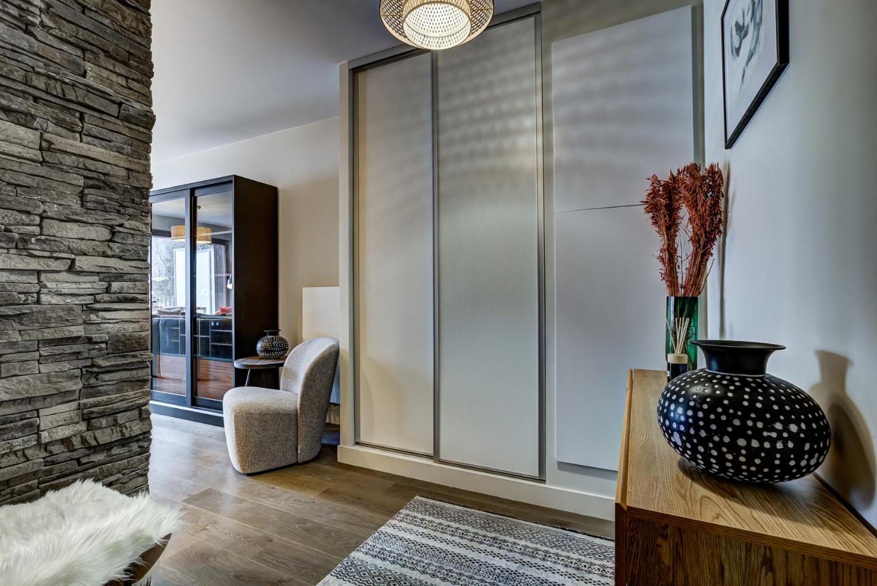 White Pearl Apartment *