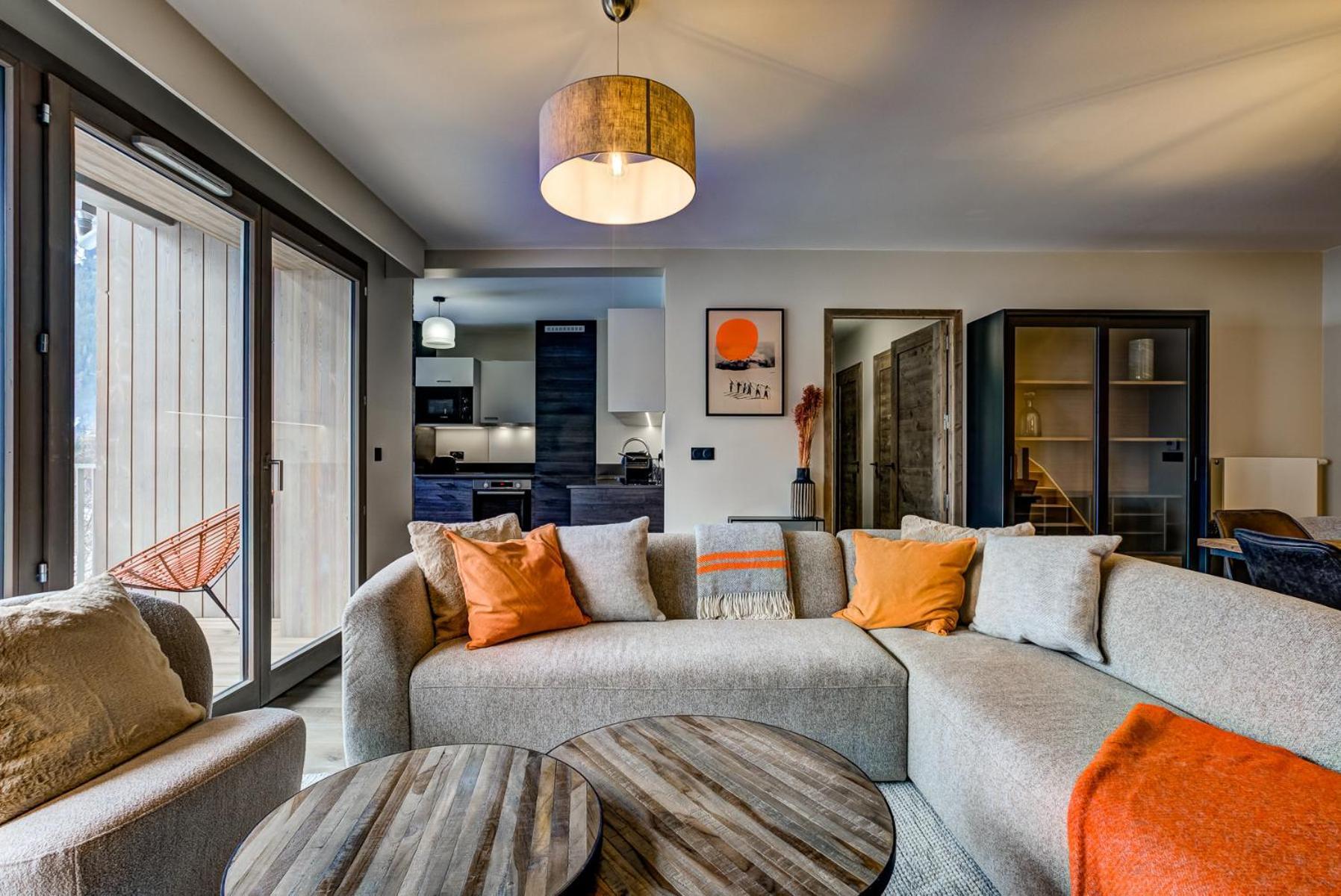 Apartment White Pearl *