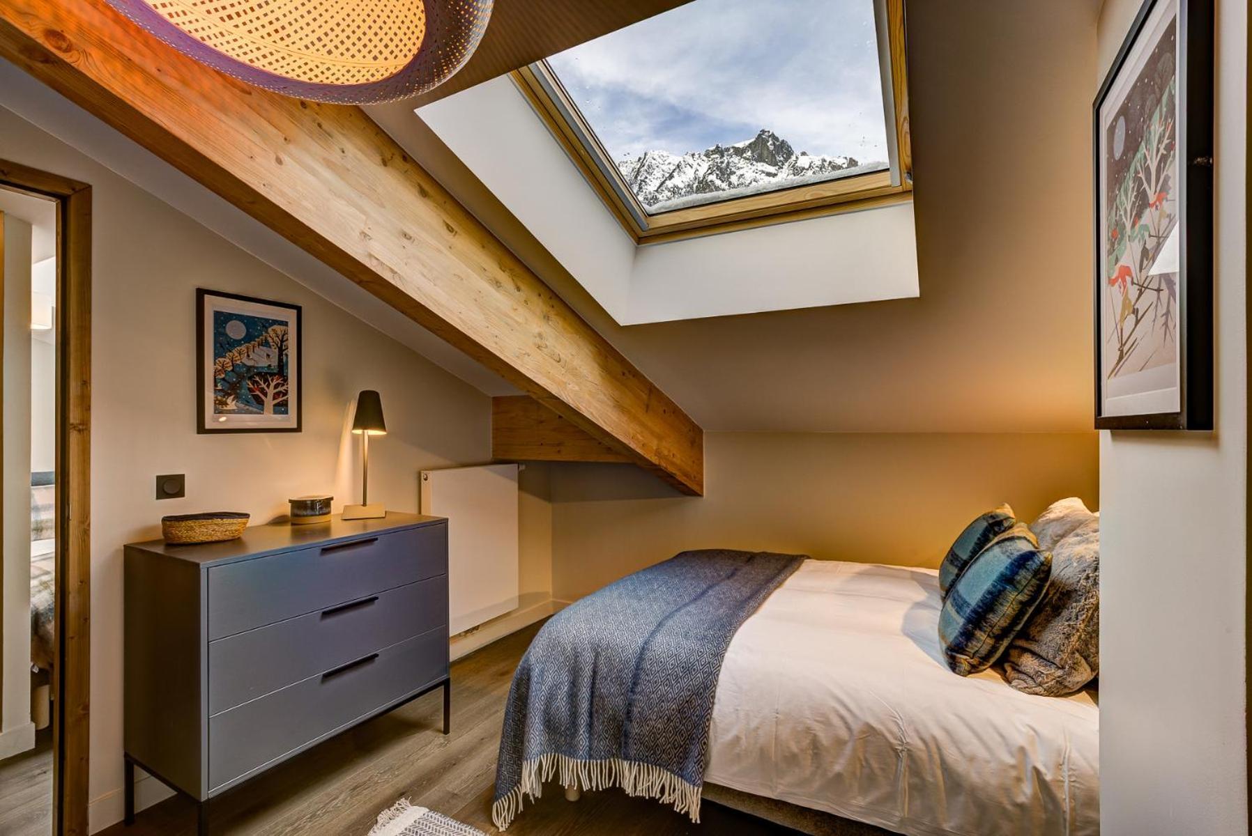 White Pearl Apartment *