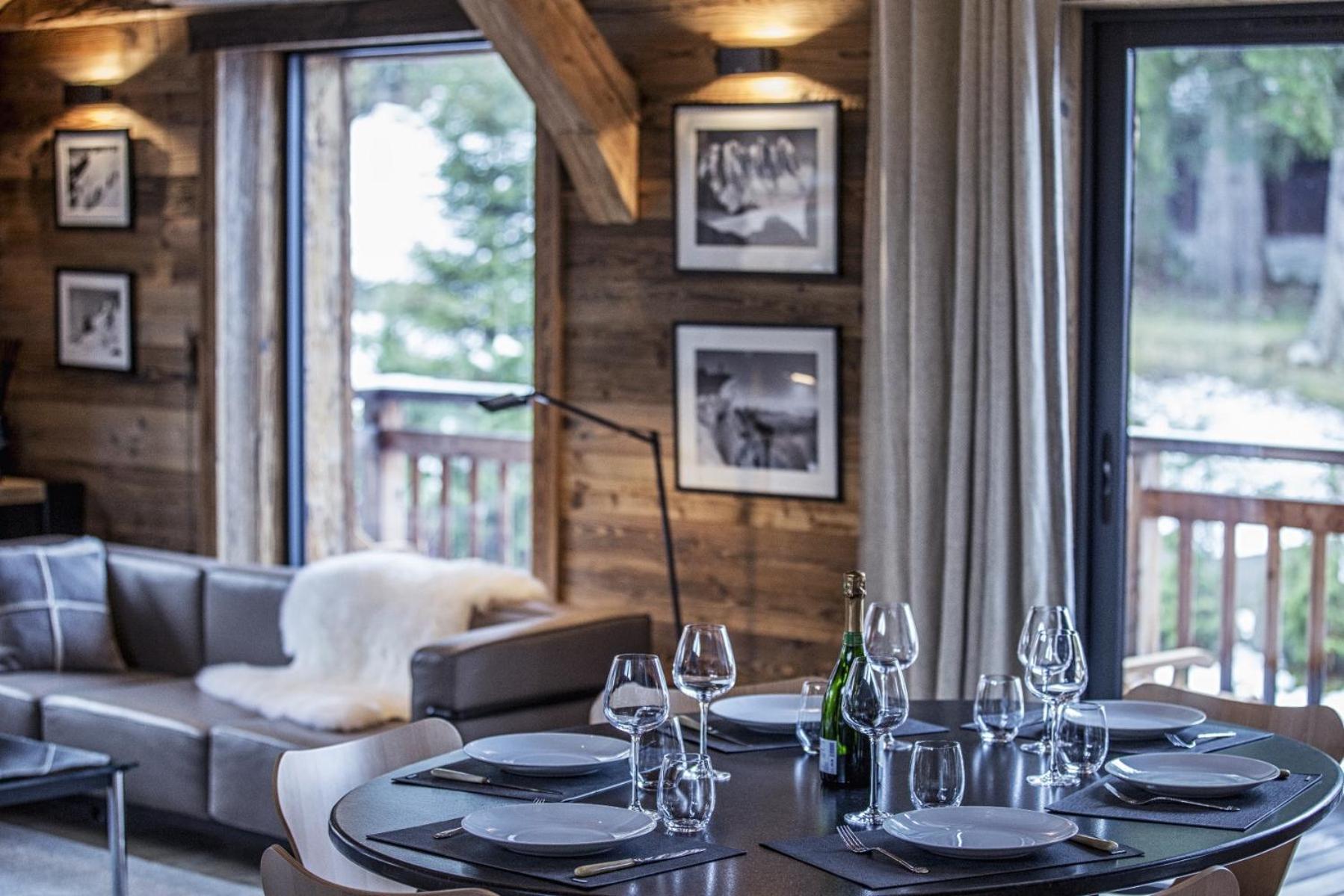 Chalet Black Wood Chalet *