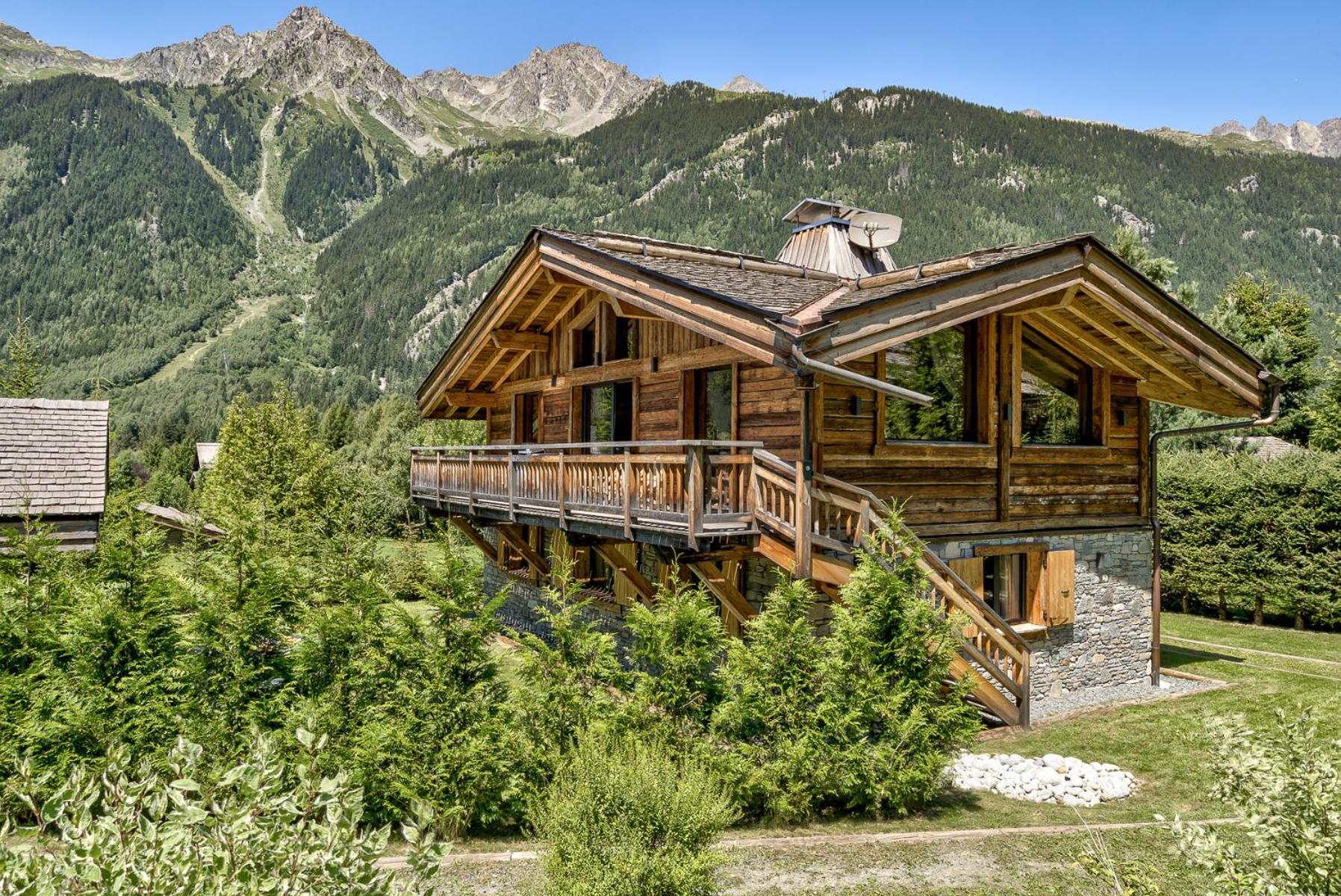 Chalet Chalet Black Wood