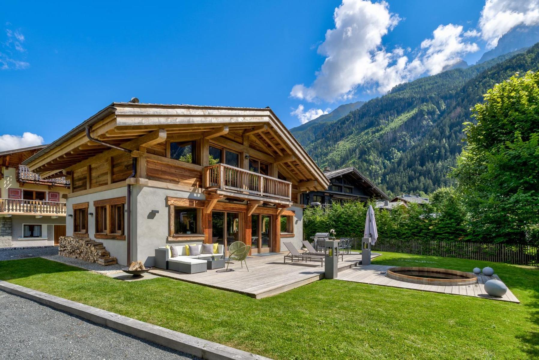 Seren Chalet