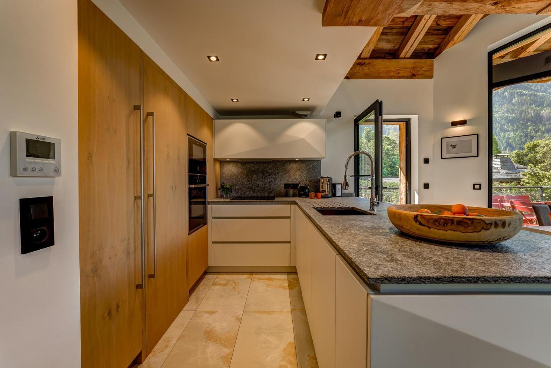Chalet Red Fox