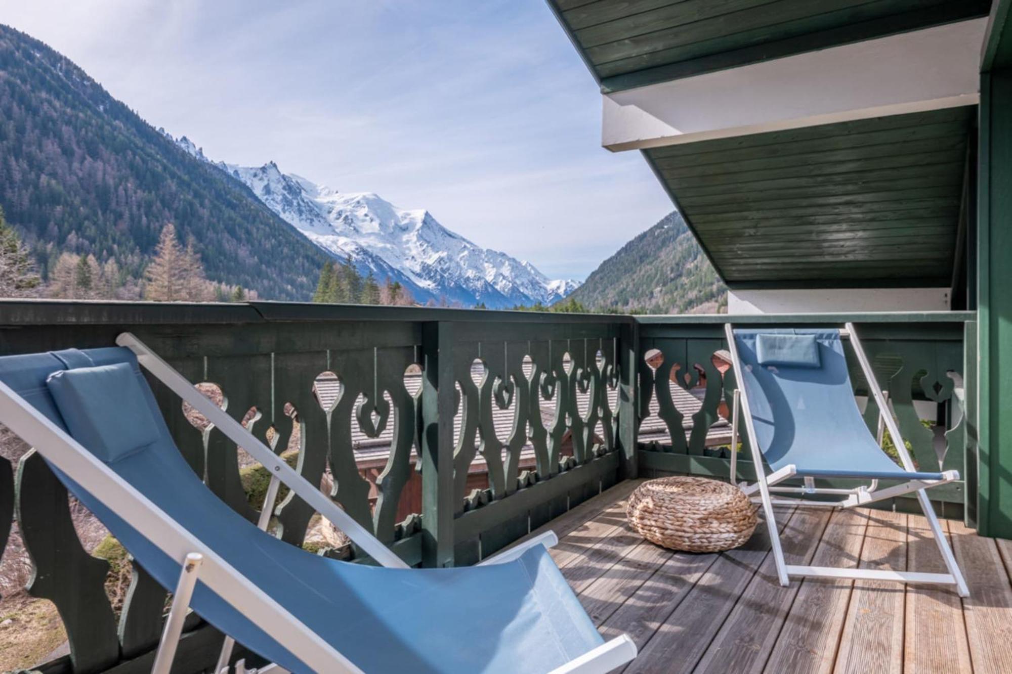 Beautiful With Superb View Of Mont Blanc Chamonix