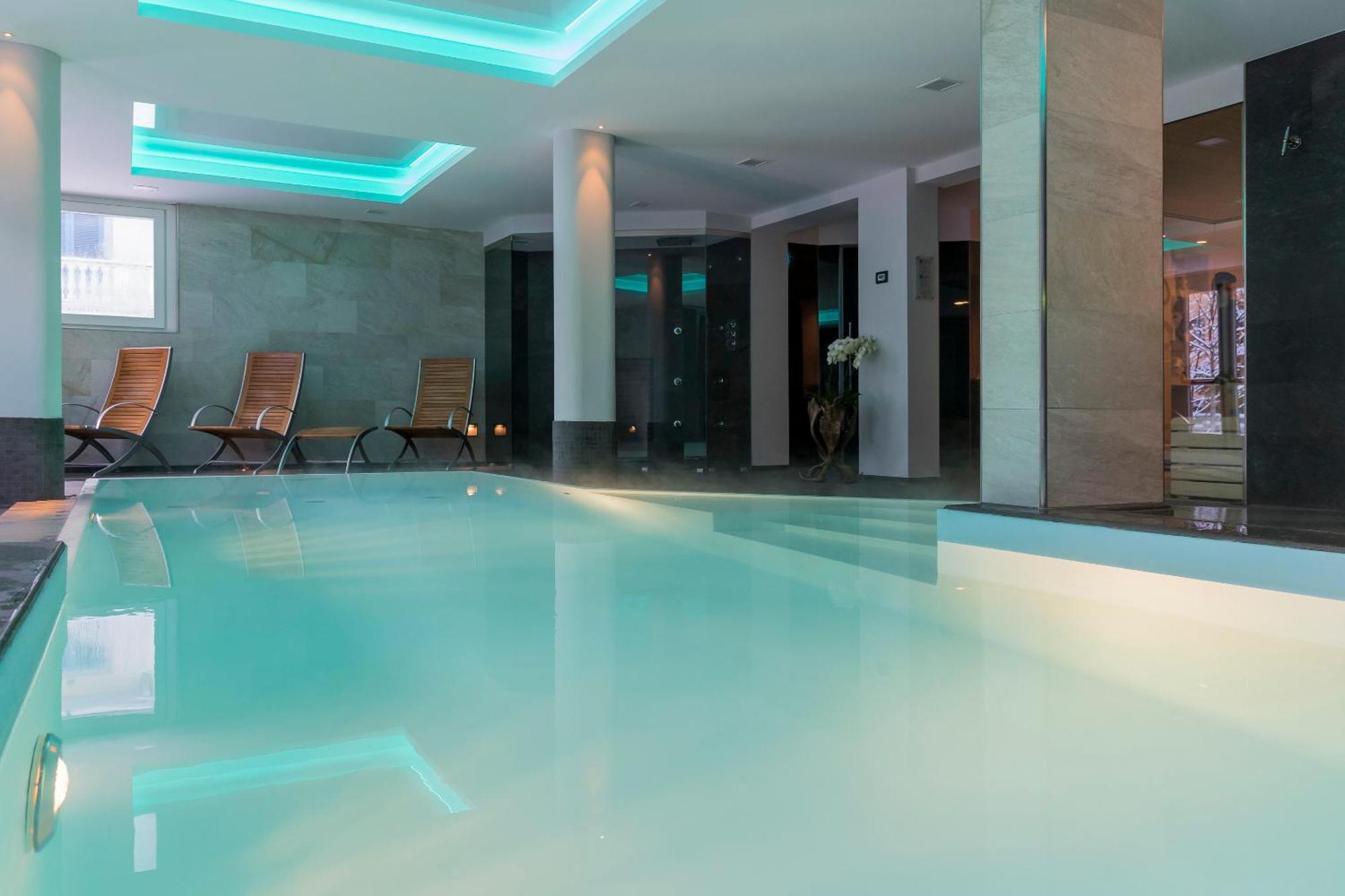 Hotel Grand Des Alpes 5*