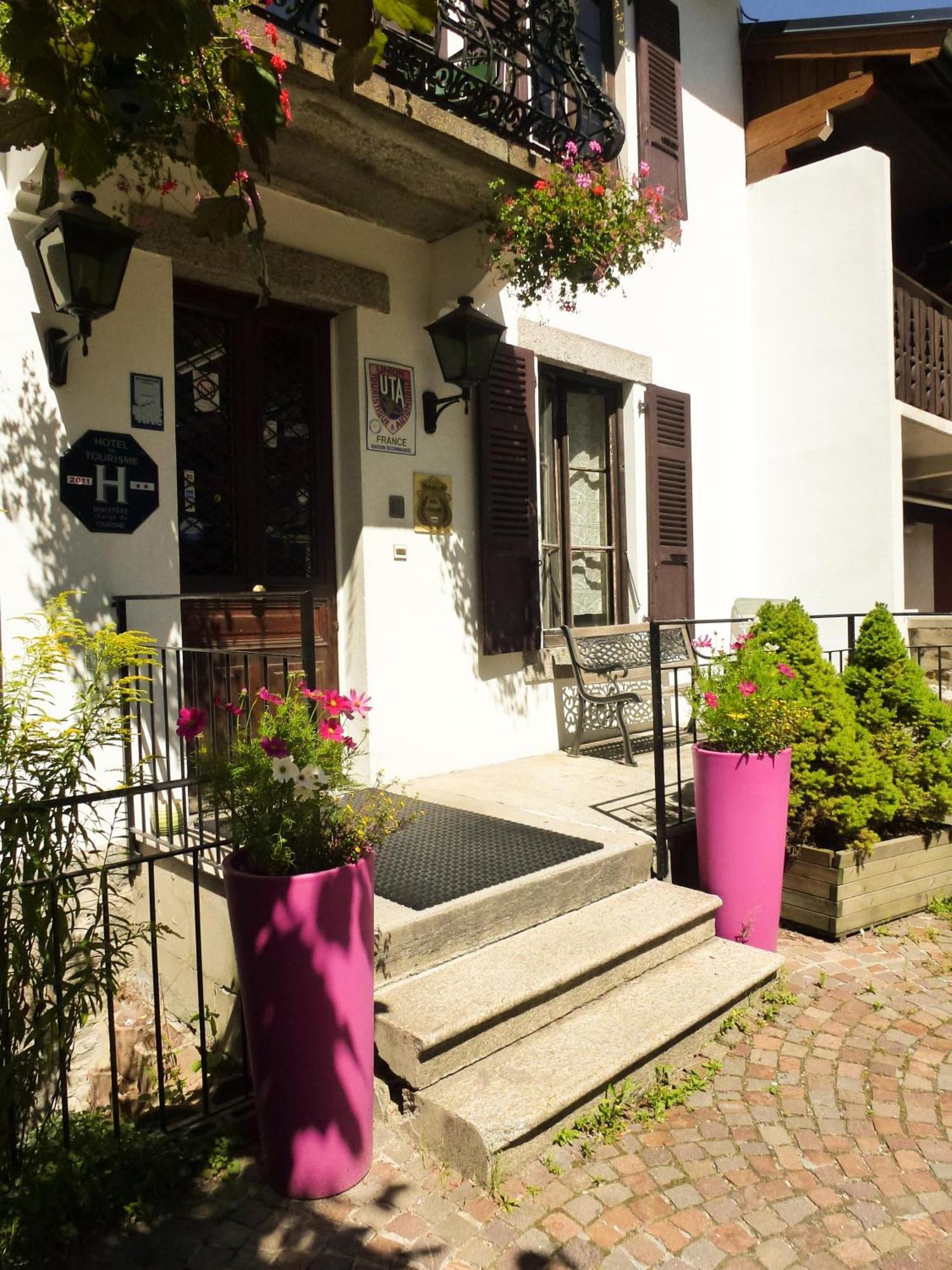Hotel Du Clocher 3*