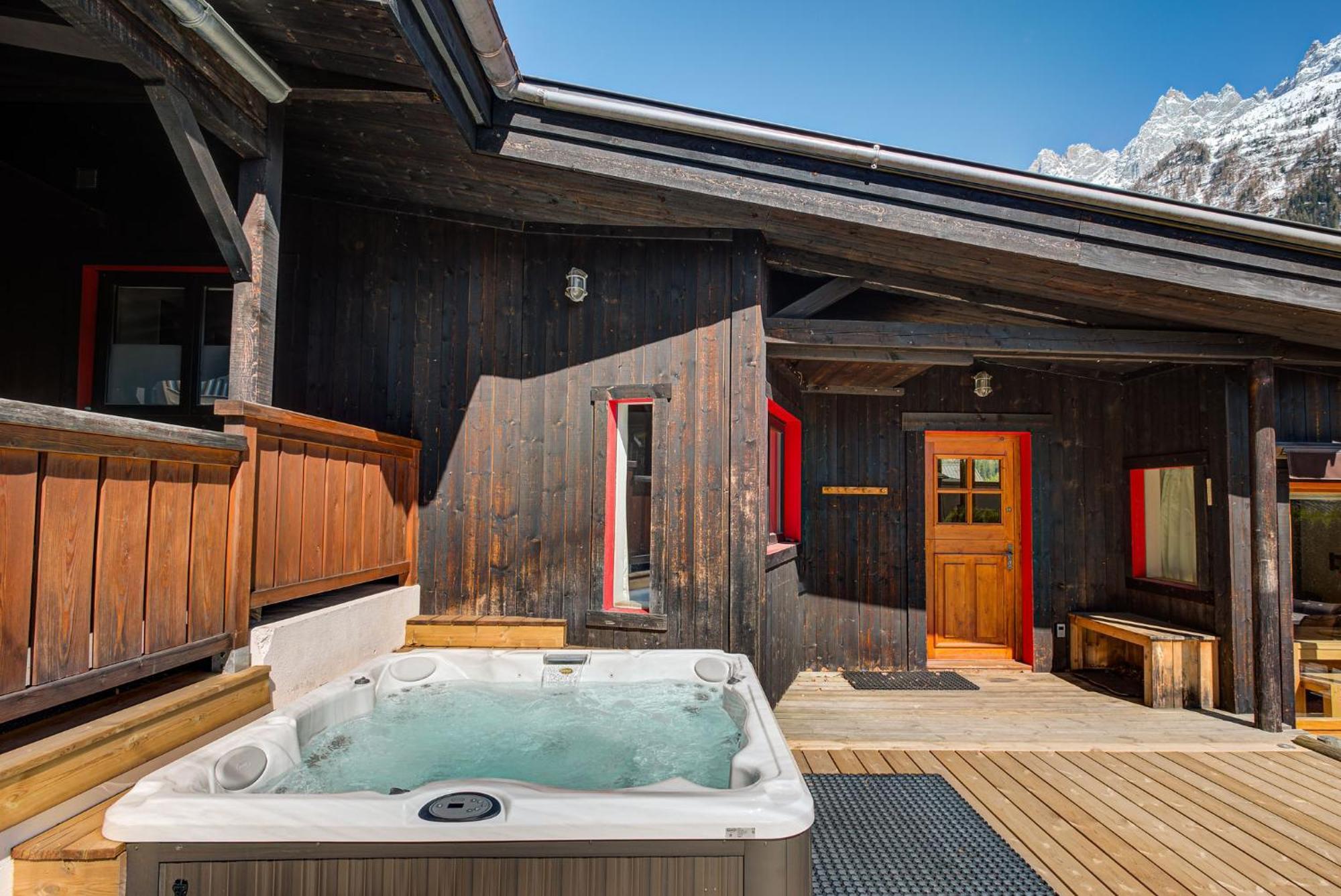 Chalet Alpins Alpes Travel Mont Blanc Views Sleeps 6-8 Chamonix