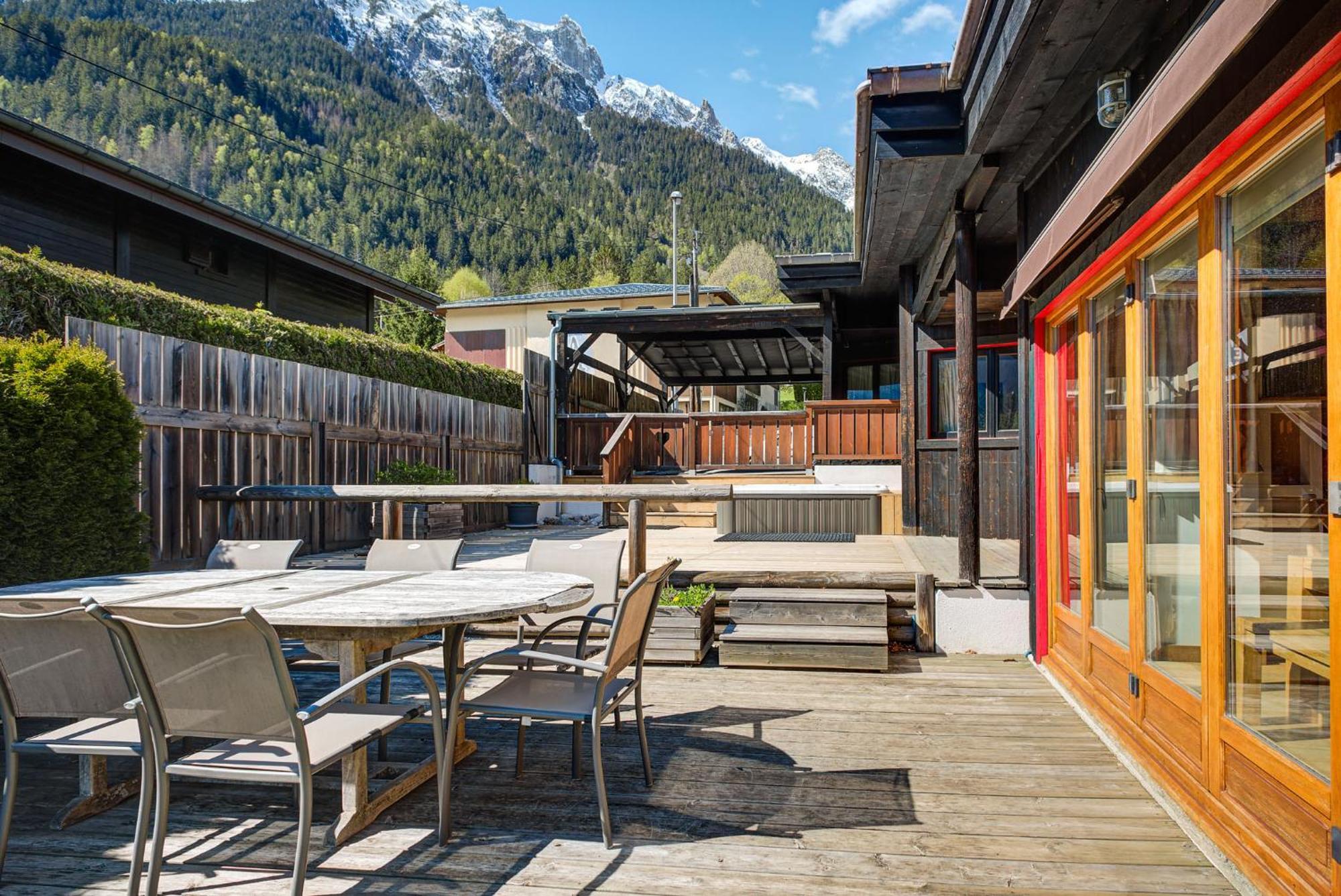 Chalet Chalet Alpins Alpes Travel Mont Blanc Views Sleeps 6-8 *