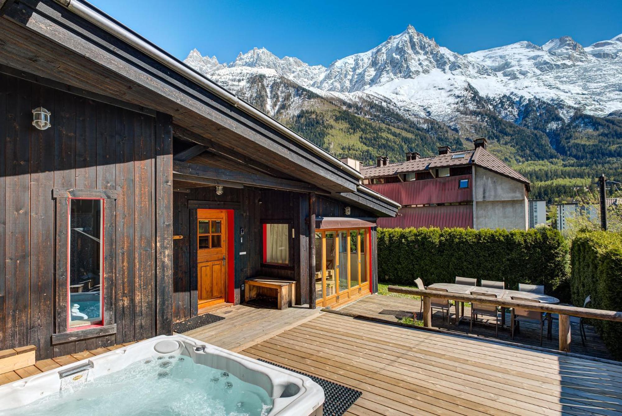 Chalet Alpins Alpes Travel Mont Blanc Views Sleeps 6-8