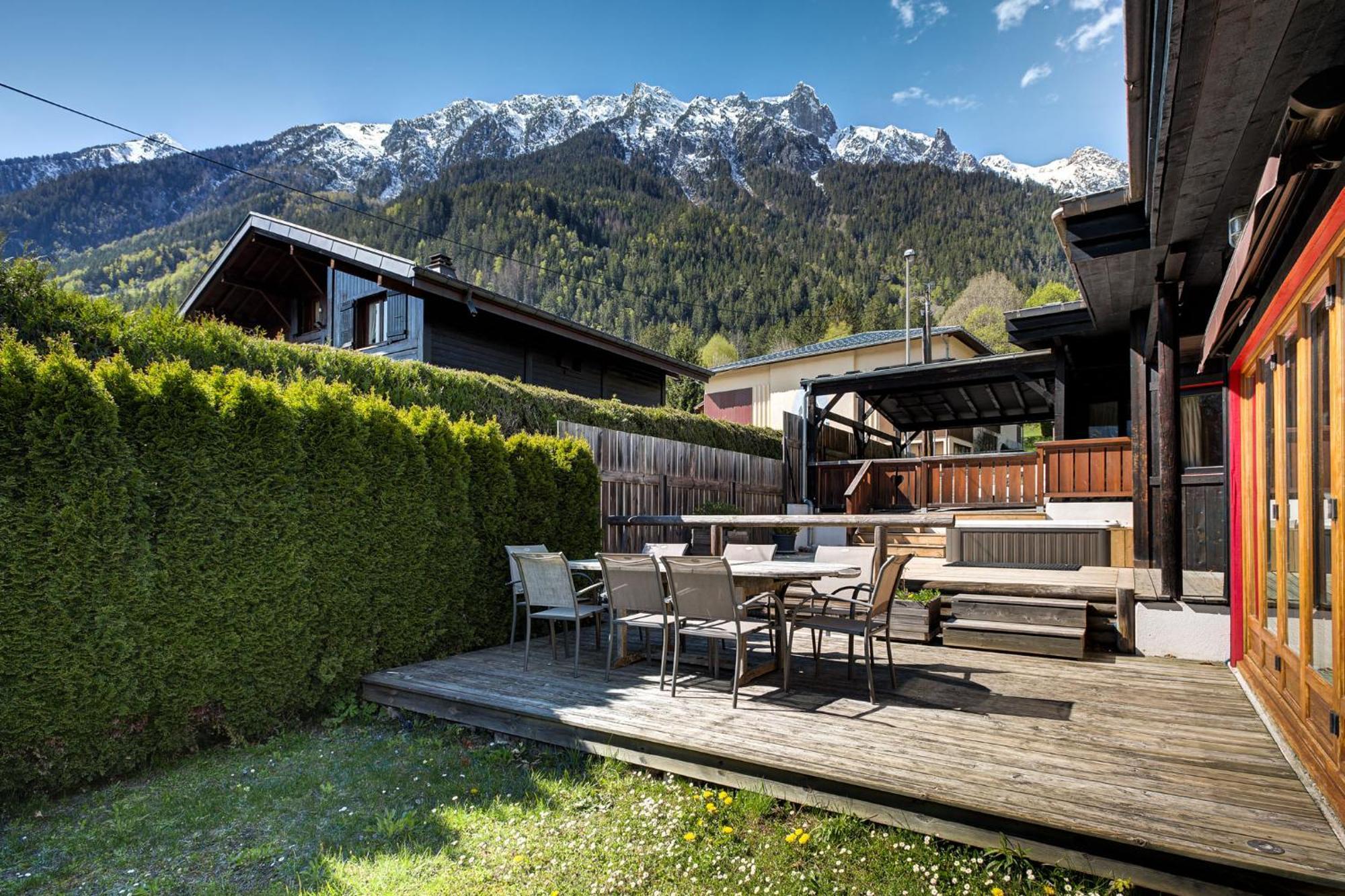 Chalet Alpins Alpes Travel Mont Blanc Views Sleeps 6-8