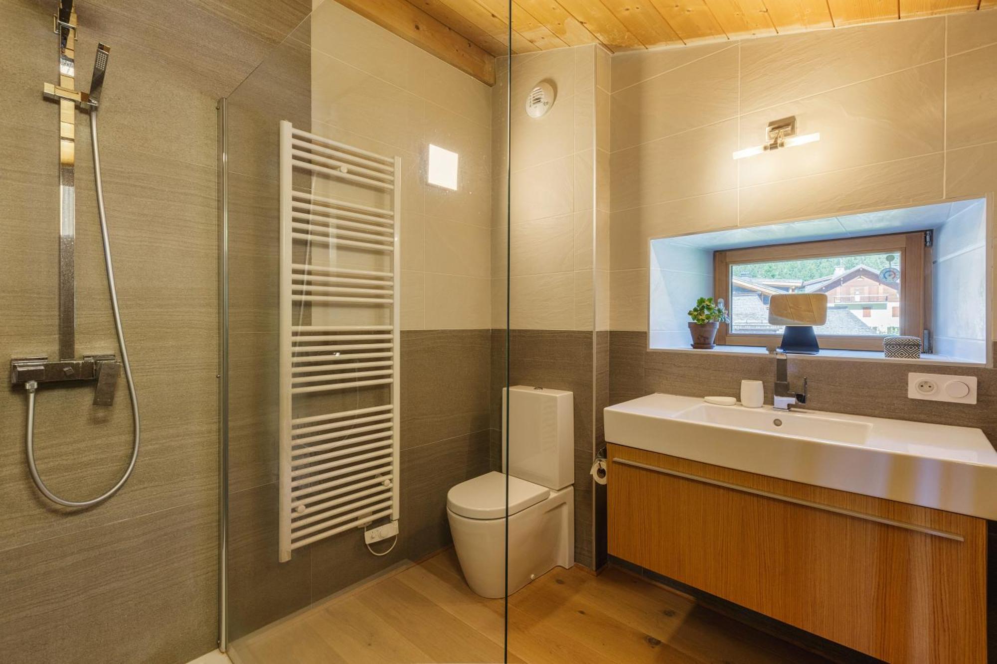 Chalet Plein Centre - Savoyard Moderne - Happy Chamonix