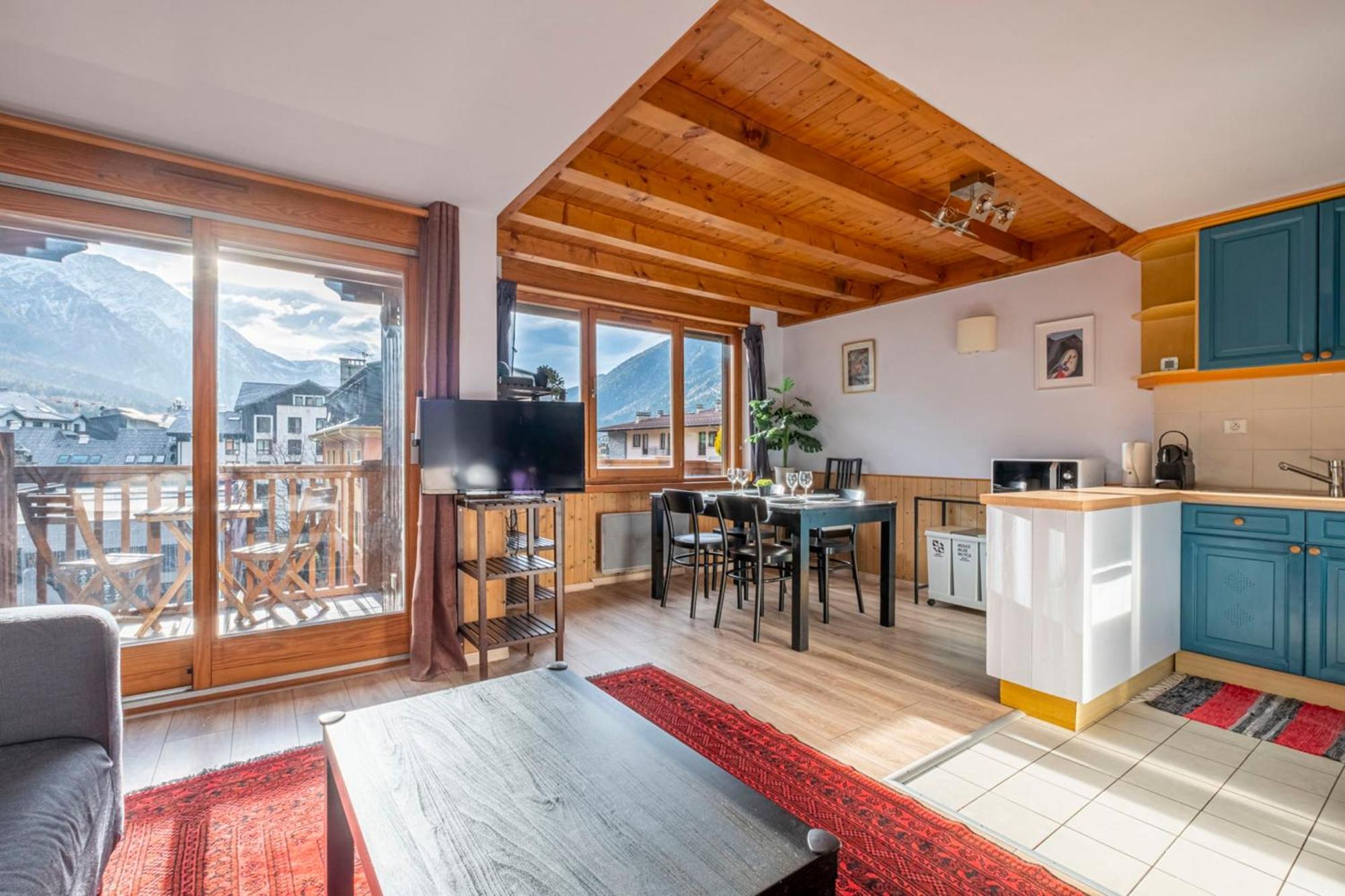 Apartment 55 M With Balconies And Mont Blanc View