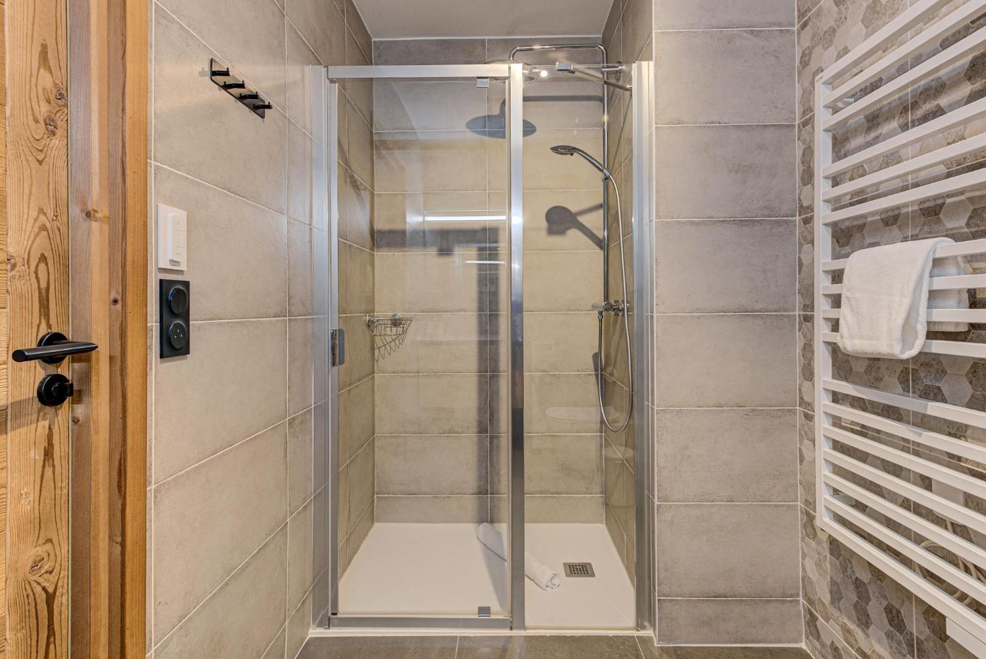 White Pearl A15 - Alpes Travel - - Sleeps 4 Chamonix