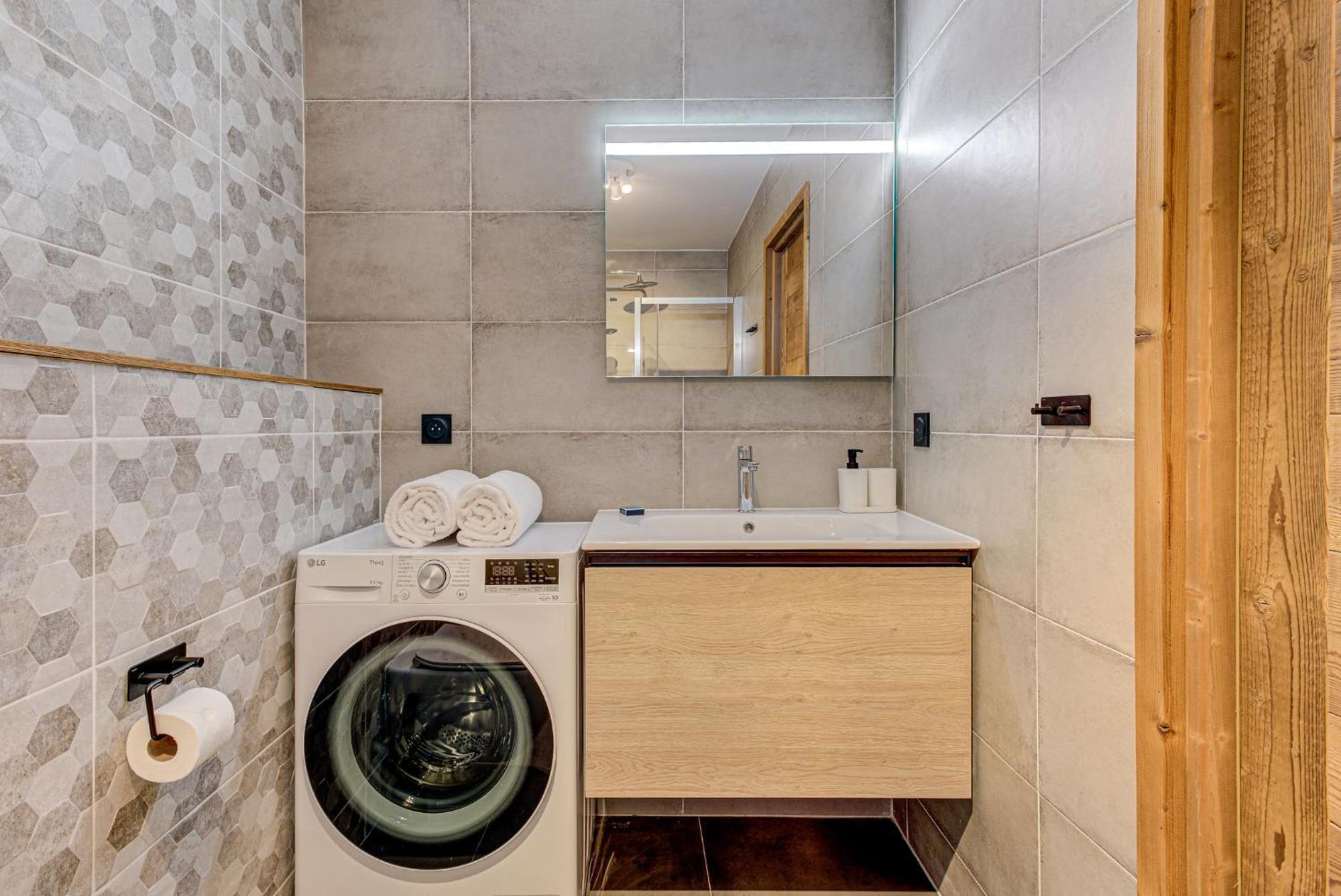 White Pearl A15 - Alpes Travel - - Sleeps 4 Chamonix