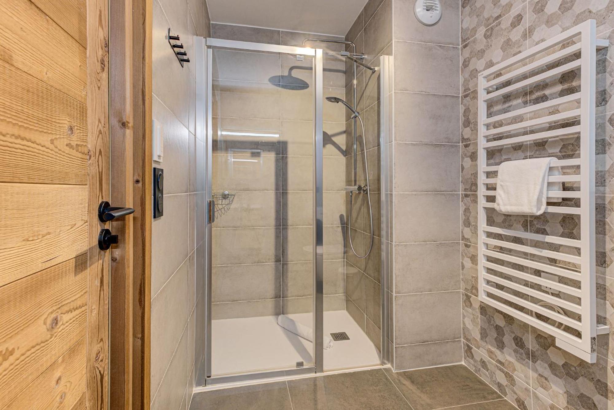 Apartment White Pearl A15 - Alpes Travel - - Sleeps 4
