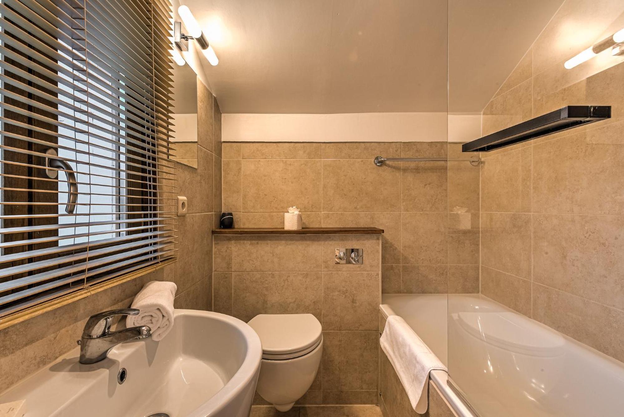La Tramousse - - Alpes Travel - Centre - Sleeps 6 Apartment *