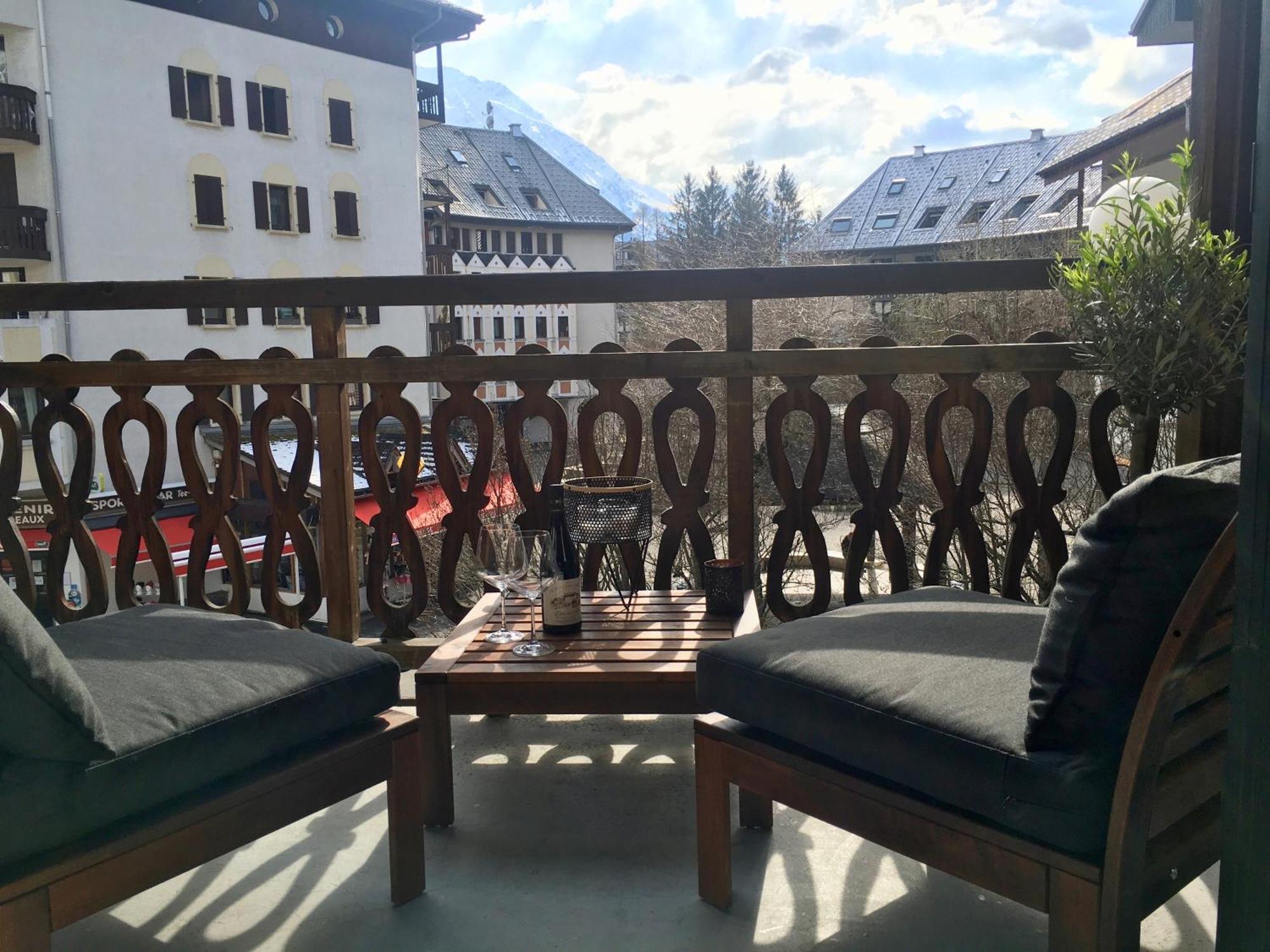 Apartment Sud With Mont Blanc Views