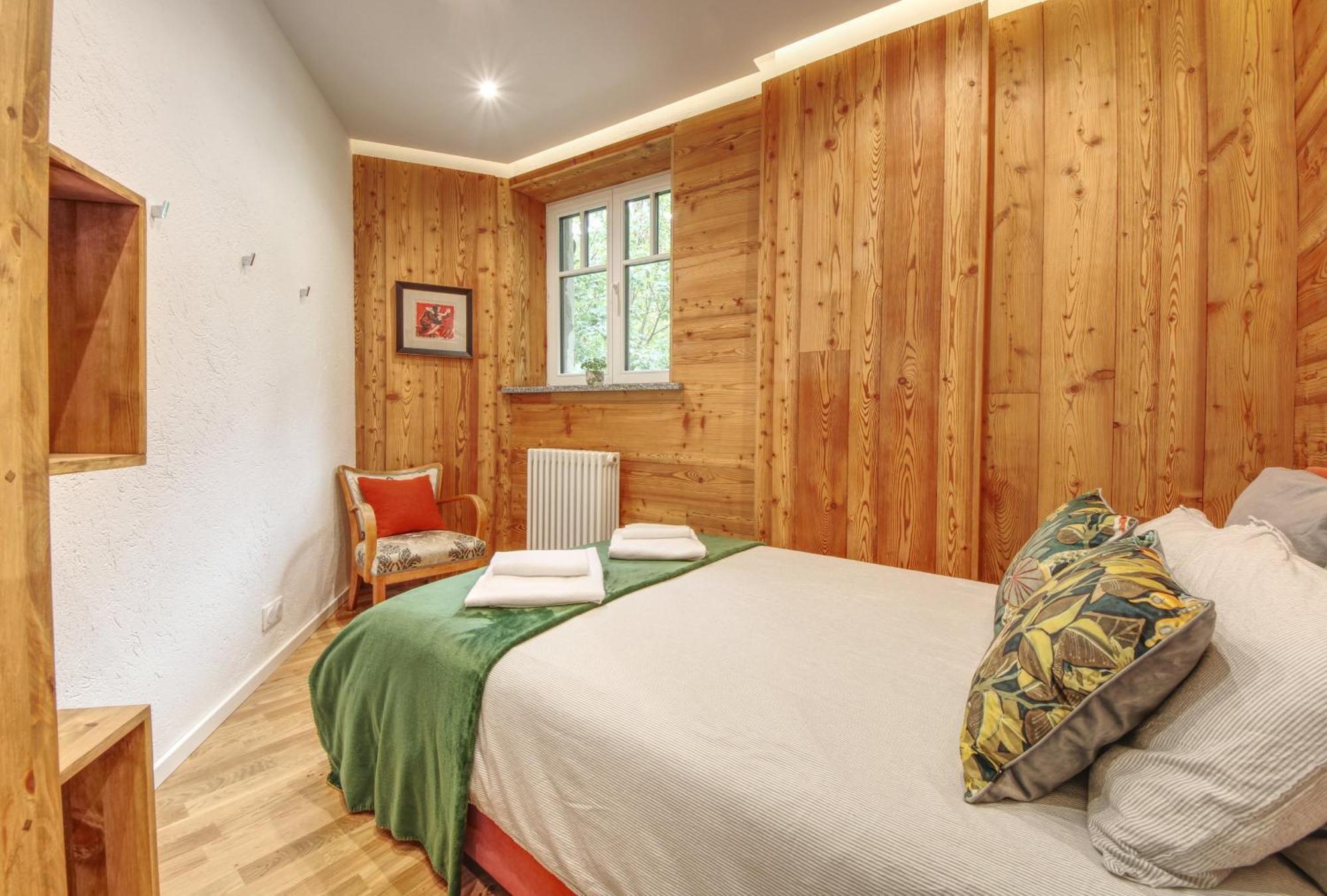 Apartment Bonatti 202 *
