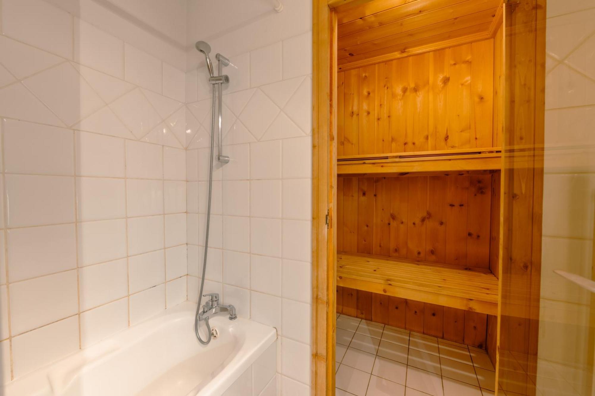 Apartment Le Cristal - Mont Blanc 6 - Happy