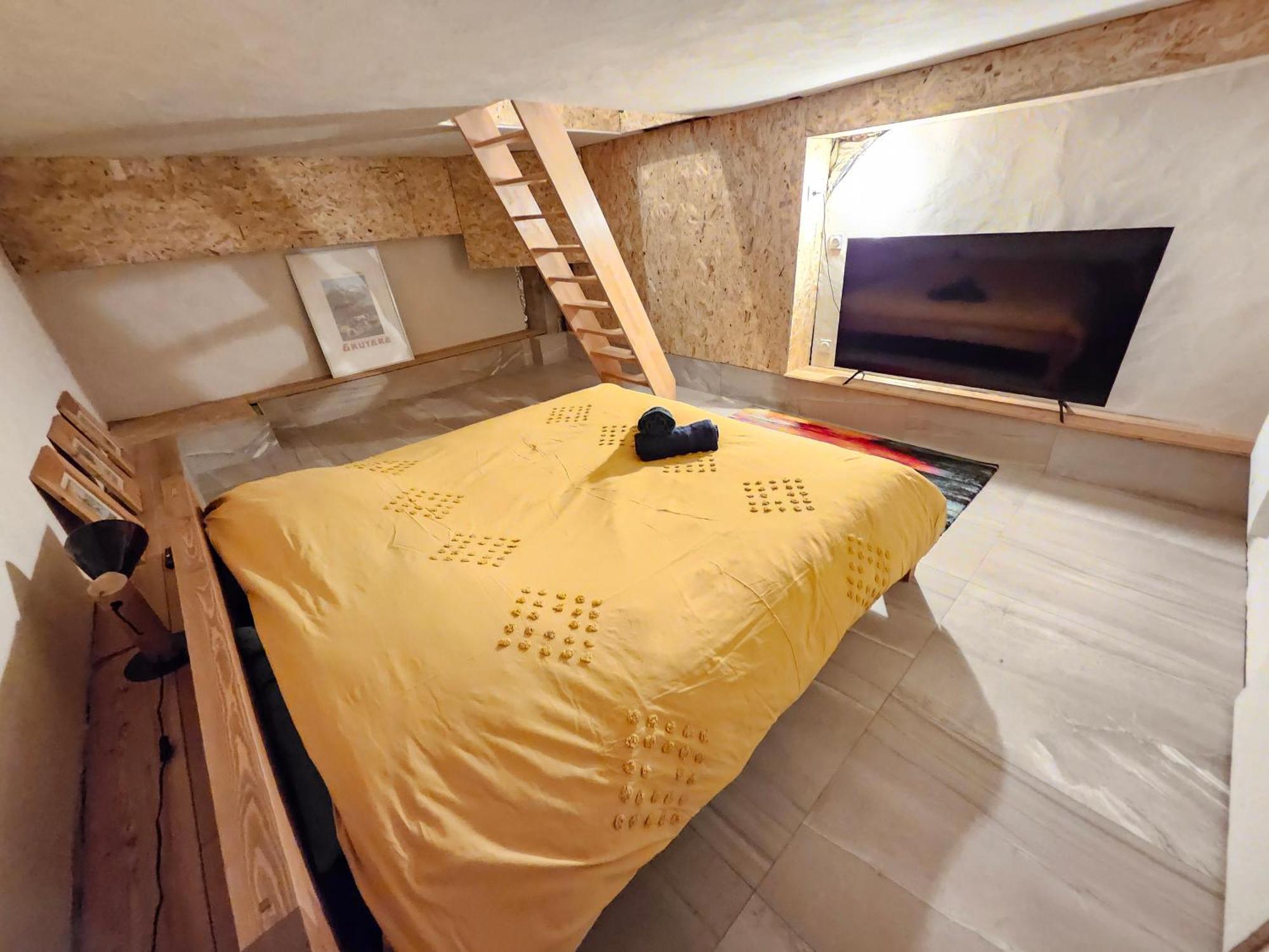 Les Fees : 150 M² Hypercentre Calme 10p Apartment *