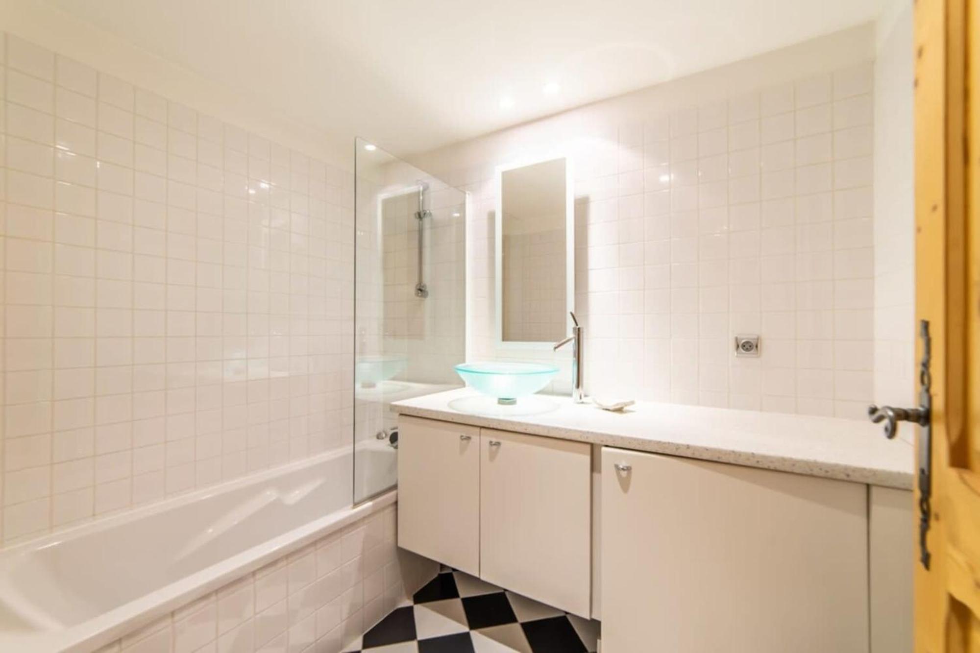3-bedroom Flat In The Centre *
