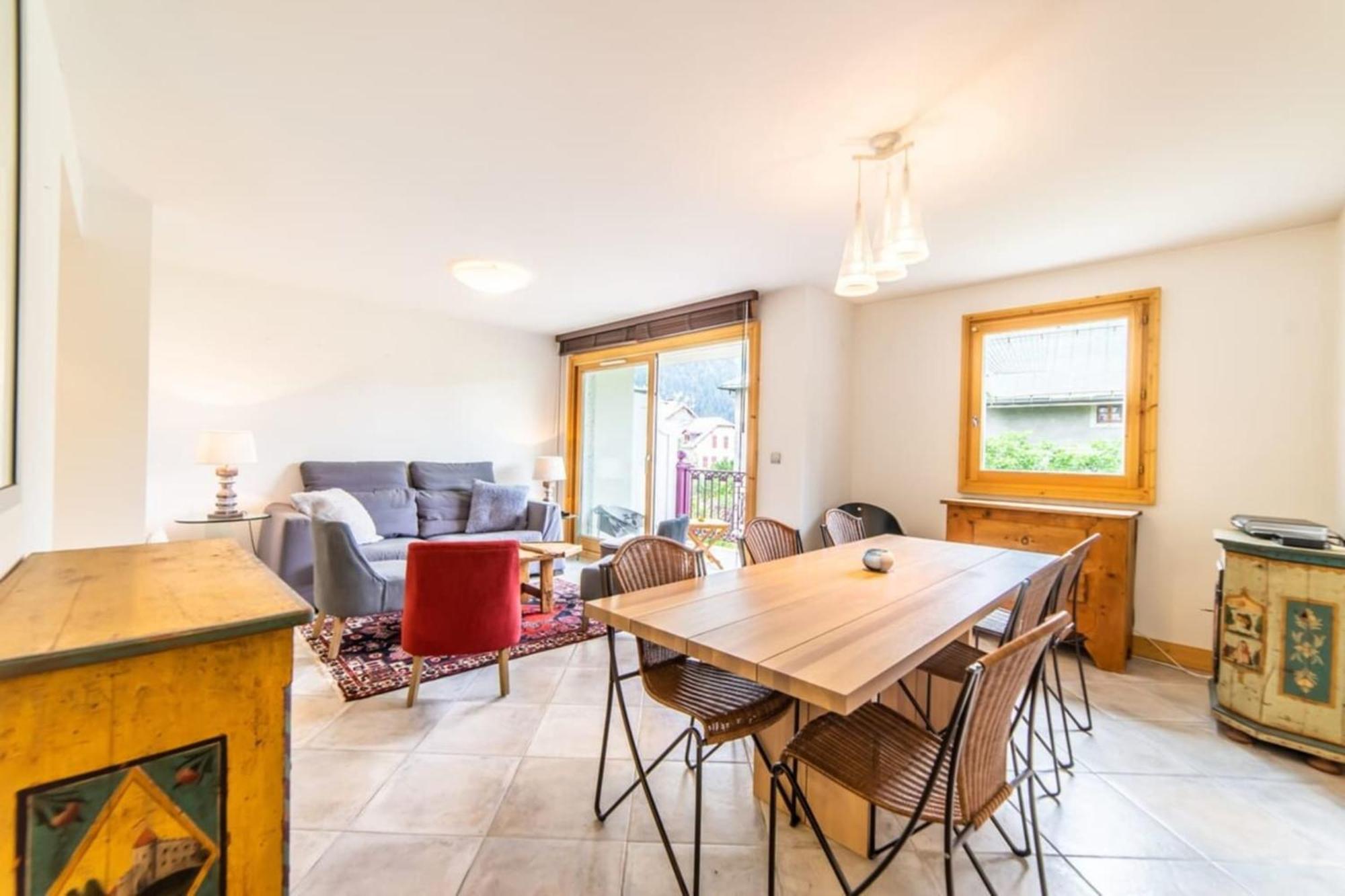 3-bedroom Flat In The Centre