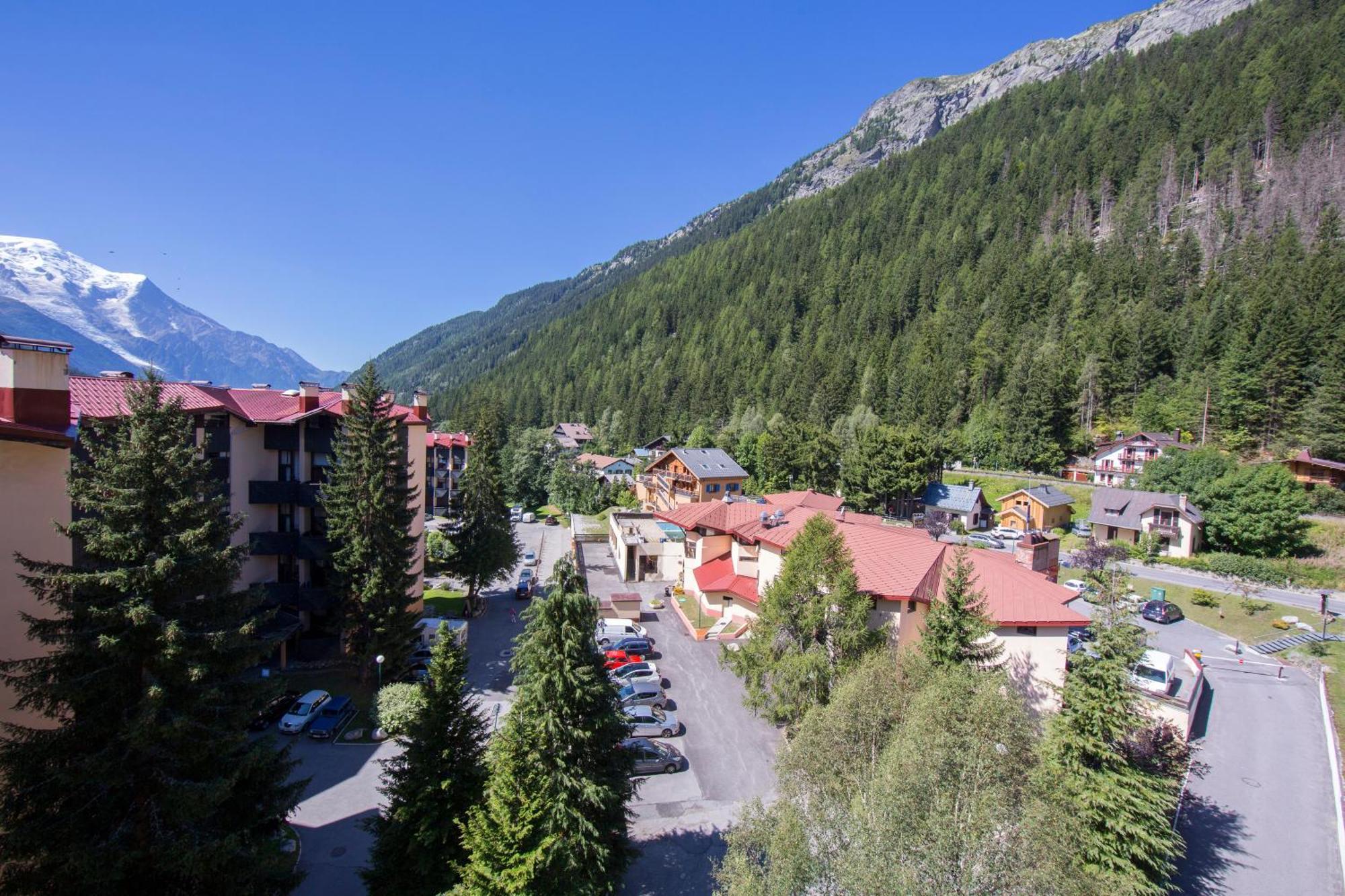 Apartment Residence Grand Roc - Campanules 403 - Happy Rentals Chamonix