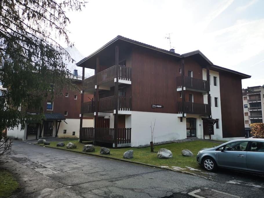 Chamonix, De 24 M2 *