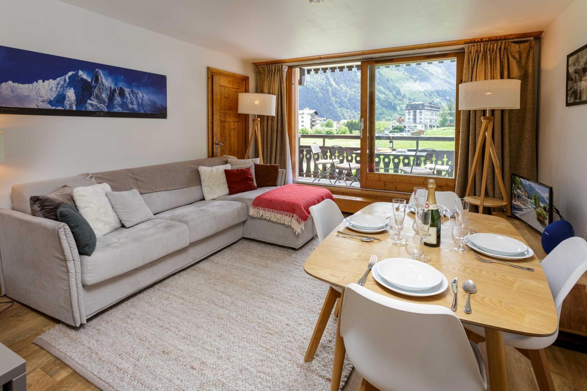 Les Balcons Du Savoy 104 Appt - Year *