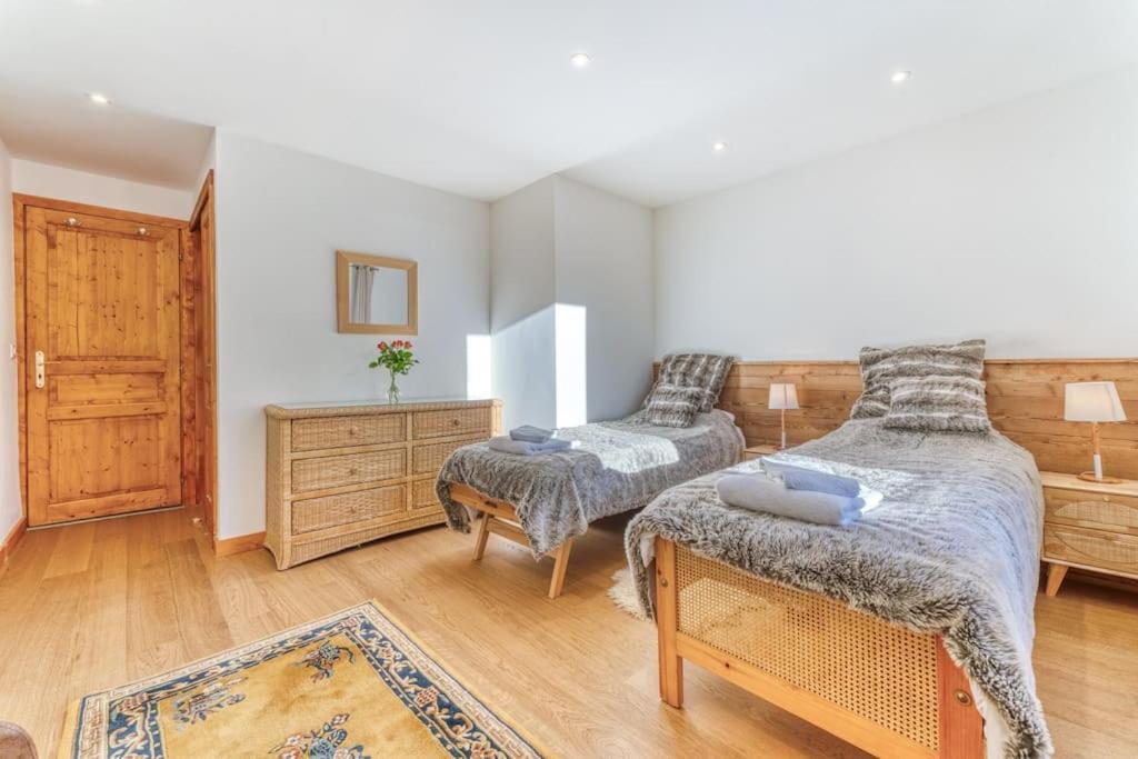 L'argoat - Warm And Cosy 6 Bedroom Chalet *