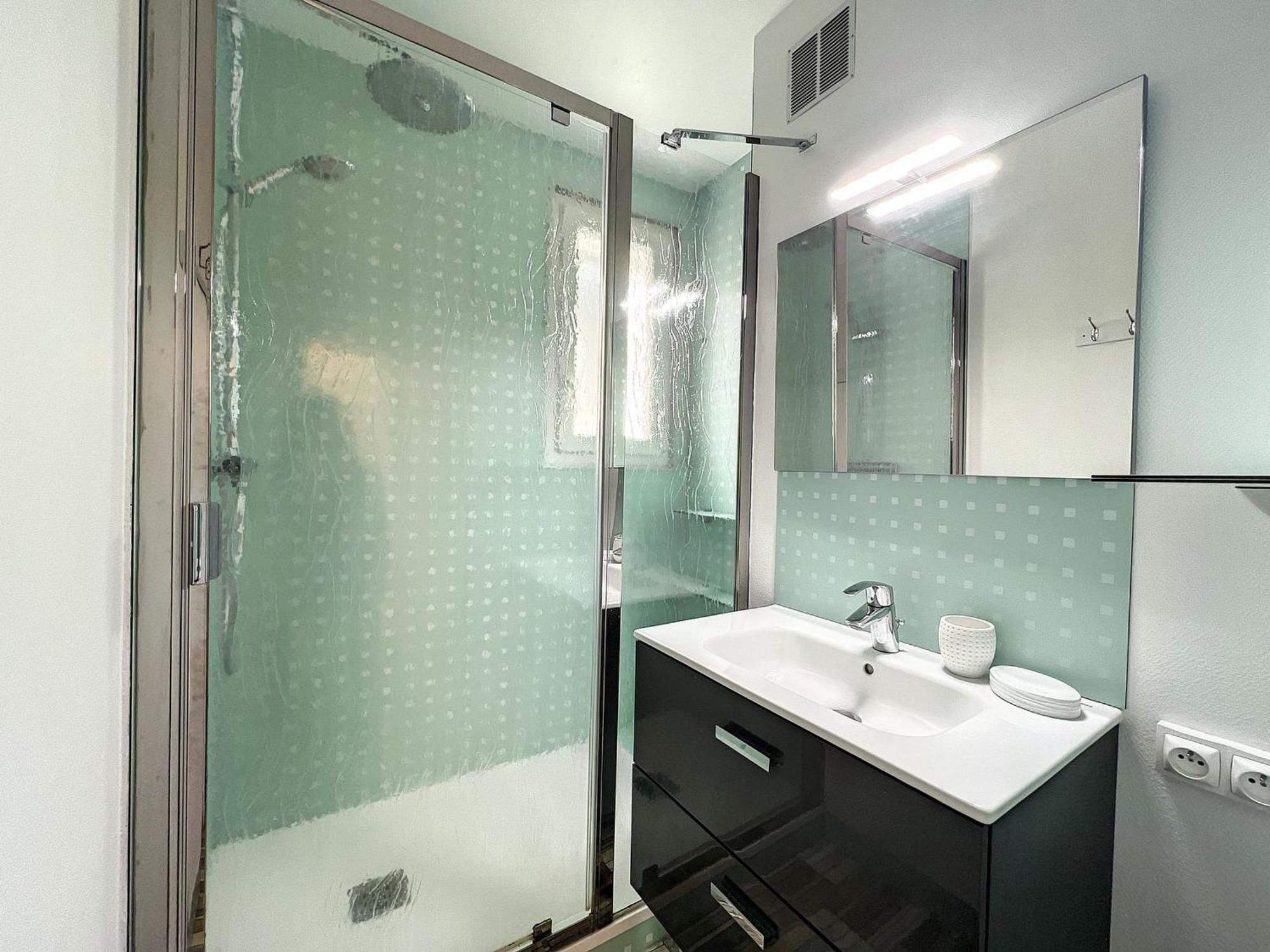 Chamonix: Appart. 63m², 6 Pers, Balcon, Parking, Wifi - Fr-1-507-78 Apartment *