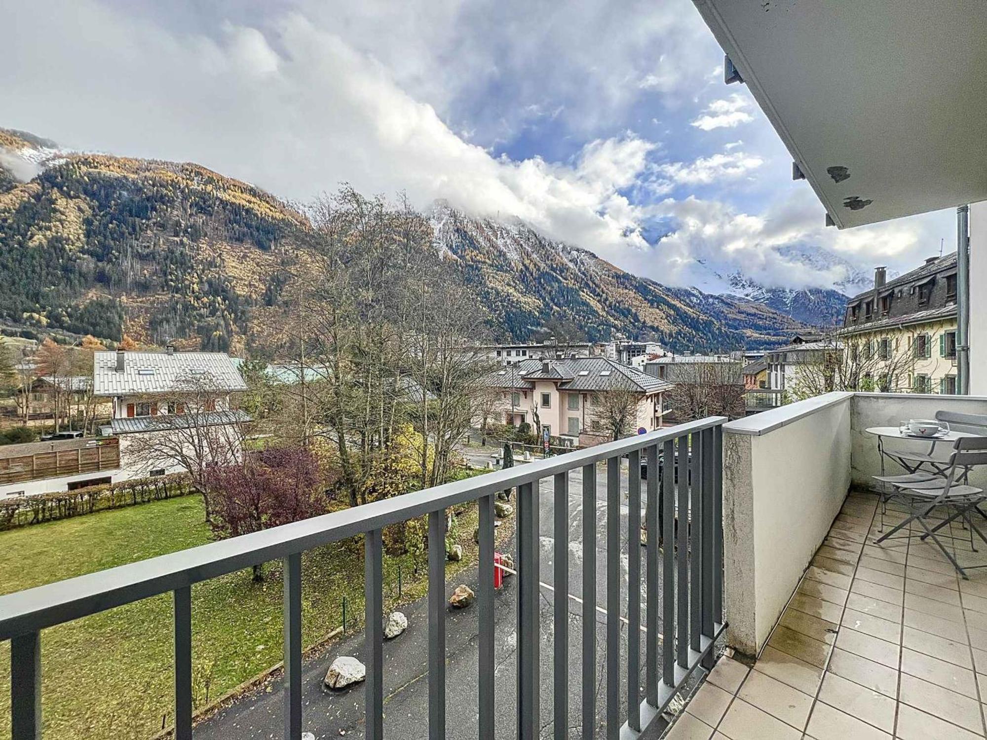 Chamonix: Appart. 63m², 6 Pers, Balcon, Parking, Wifi - Fr-1-507-78 Apartment Chamonix