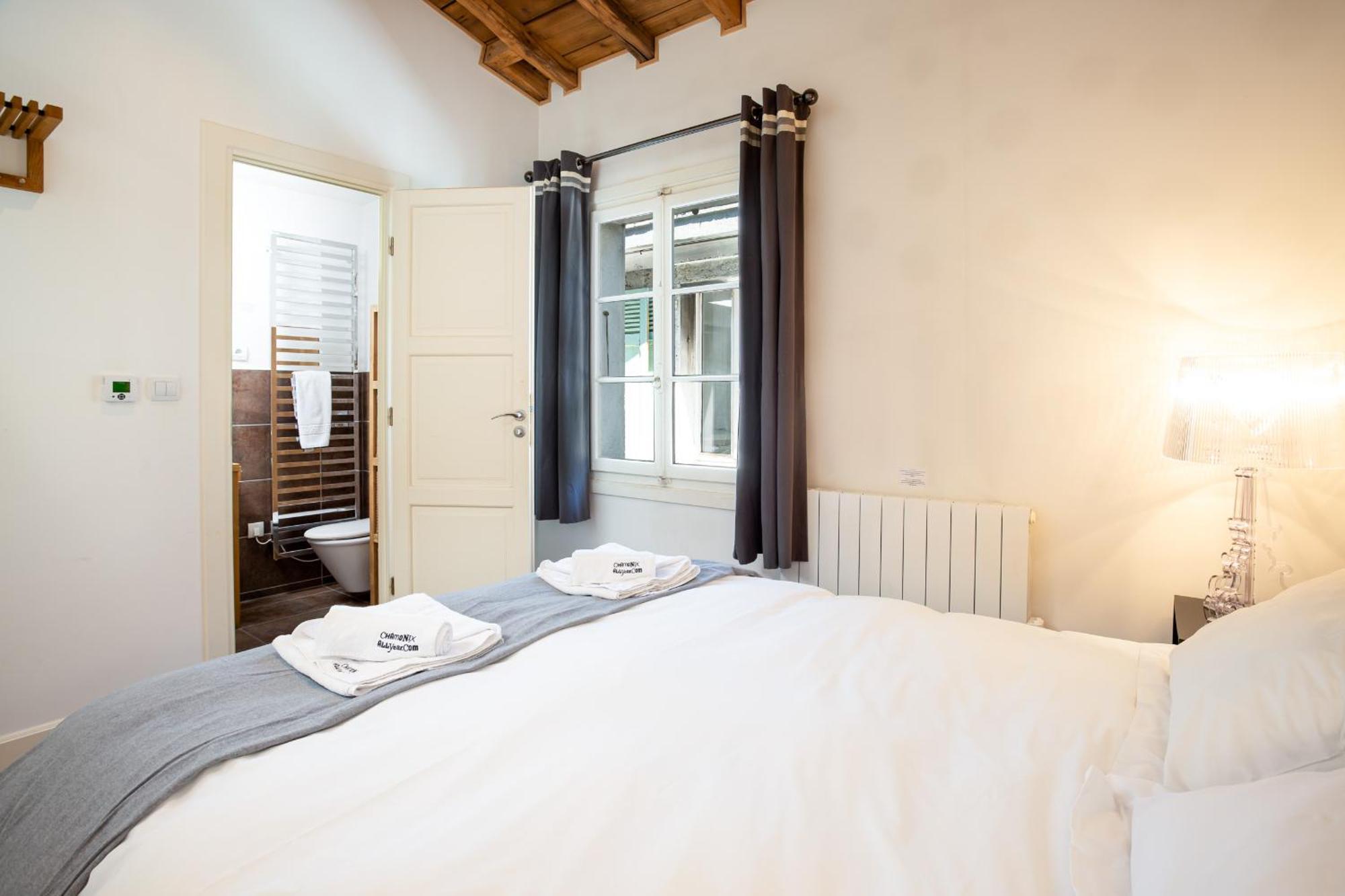 Le Bartavel - Year Apartment *