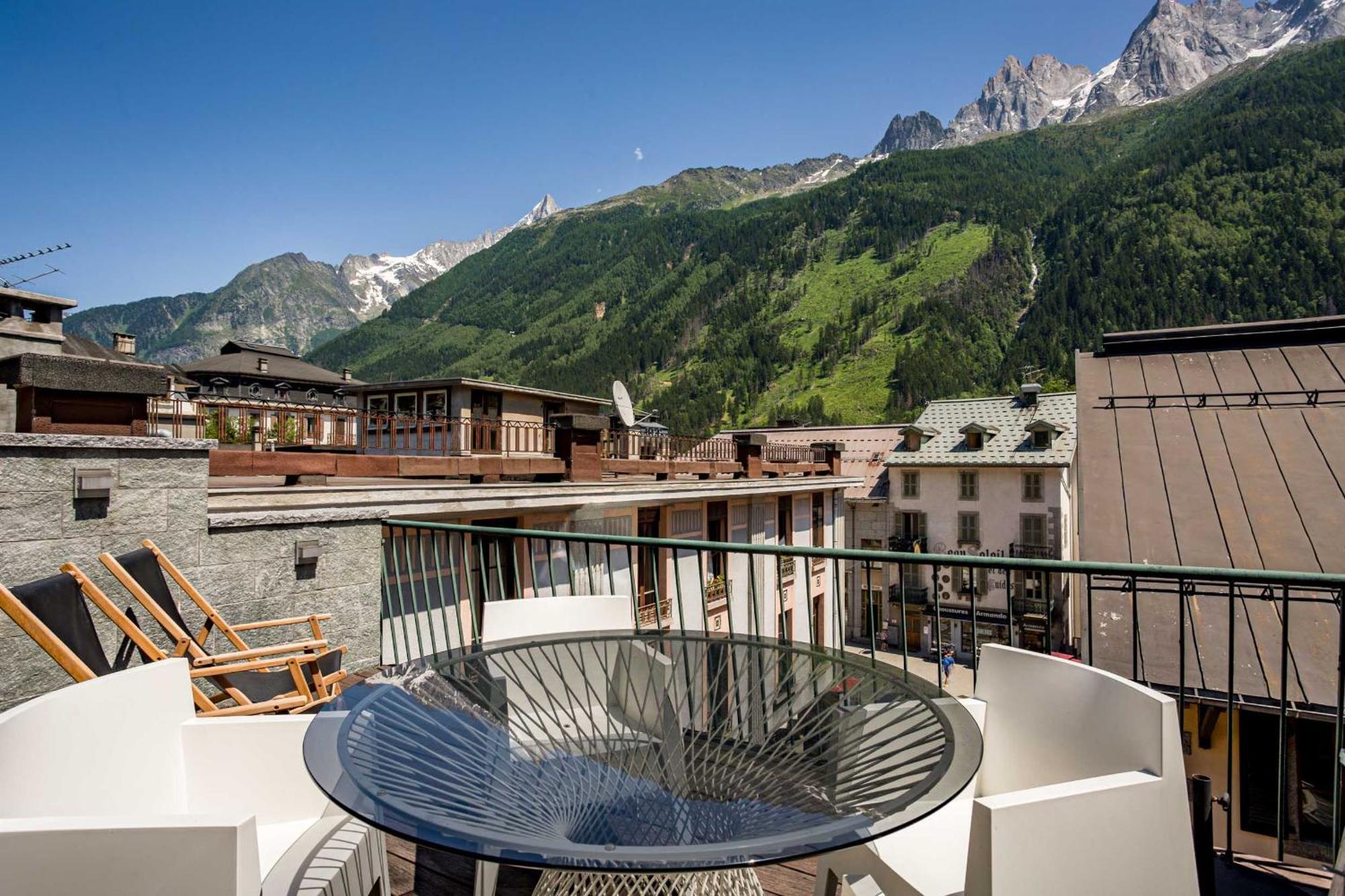 Le Bartavel - Year * Chamonix