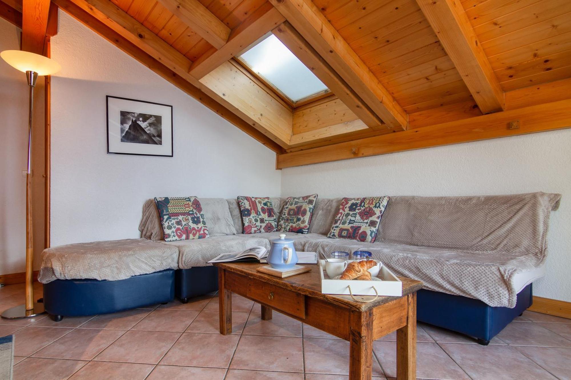 Les Drus 118 - Happy Apartment *