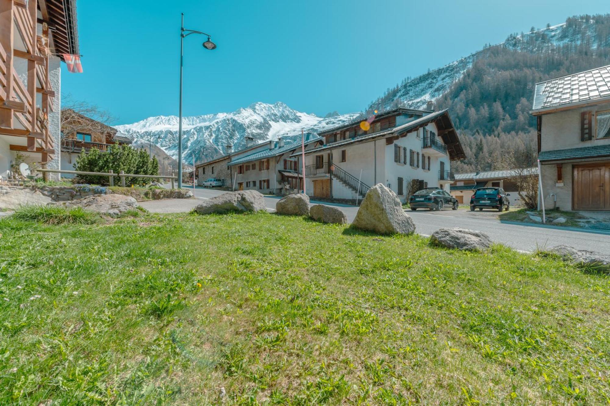 Apartment De Balme - Happy *